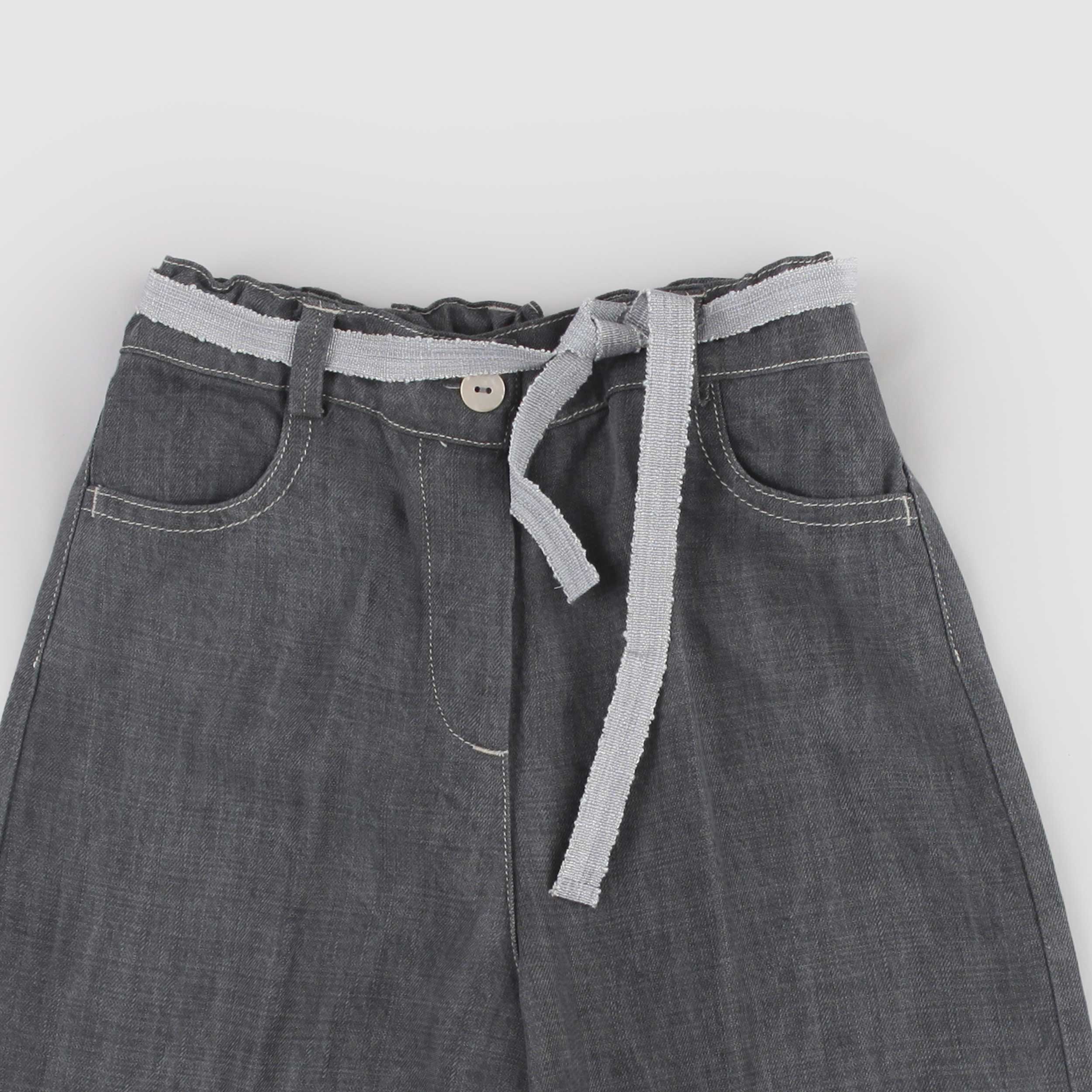 ZHOE AND TOBIAH Harrow Bermuda Shorts in Grey