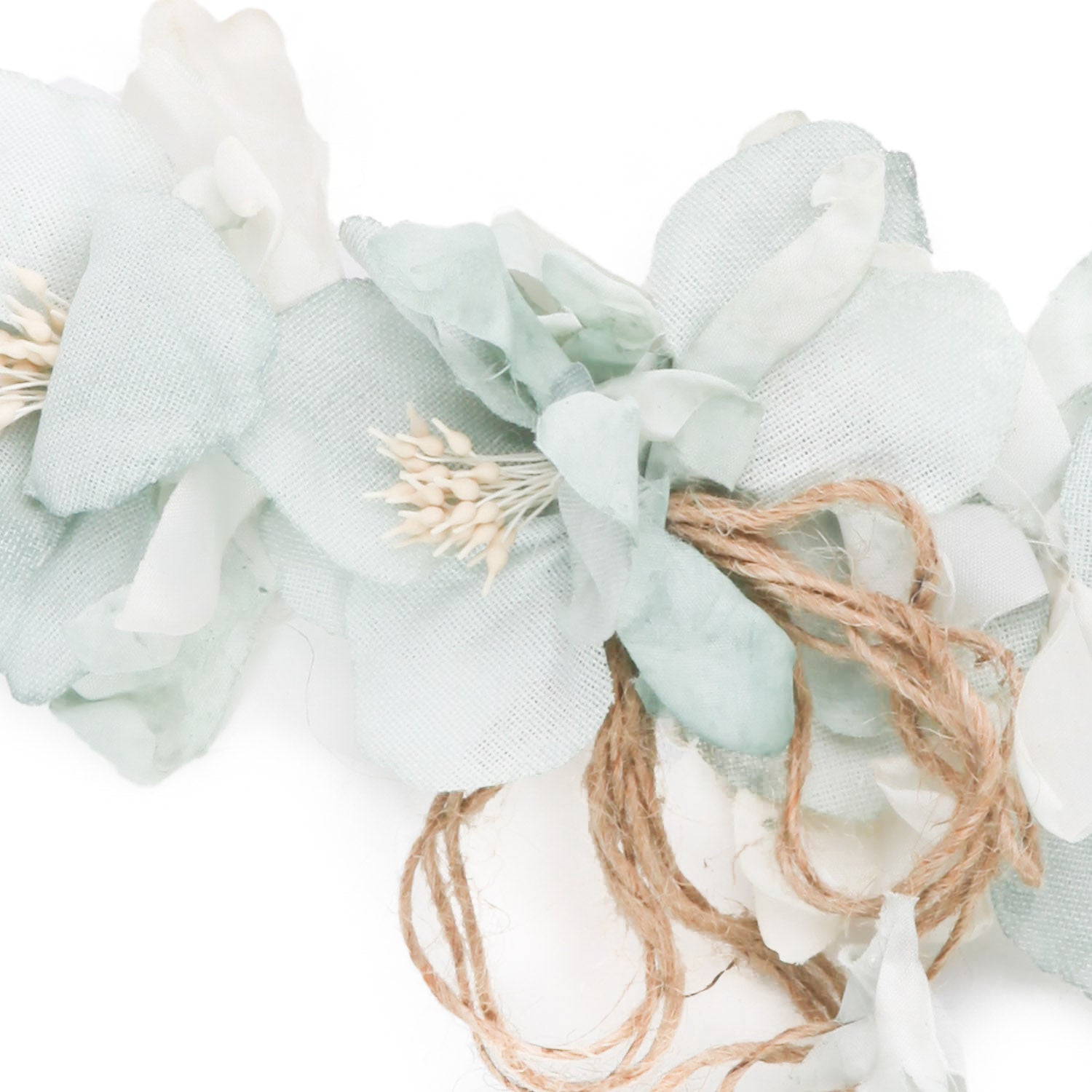 FERMAGLIO DA CERIMONIA CON FIORI AZZURRI - annameglio.com abbigliamento moda