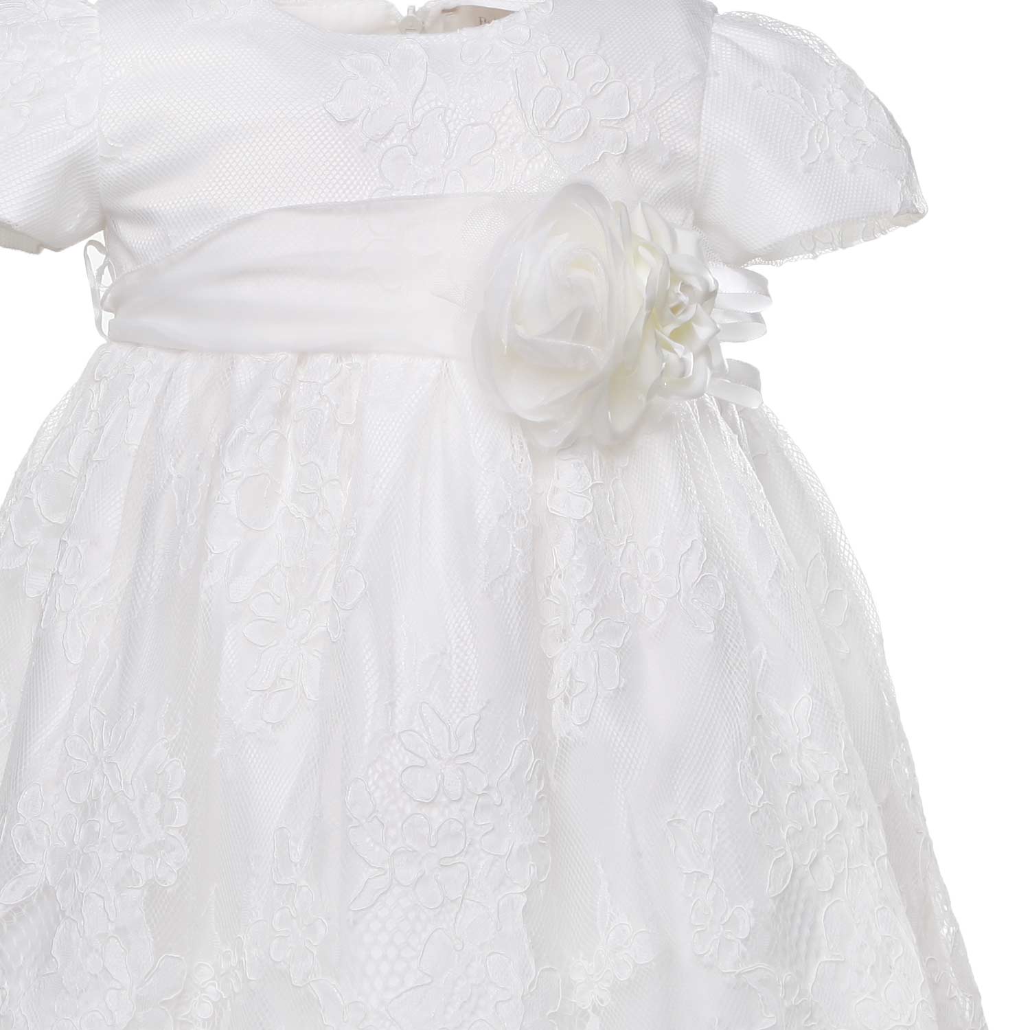 ABITO BATTESIMO BIANCO CON CINTA E SPILLA FIORE - annameglio.com abbigliamento moda