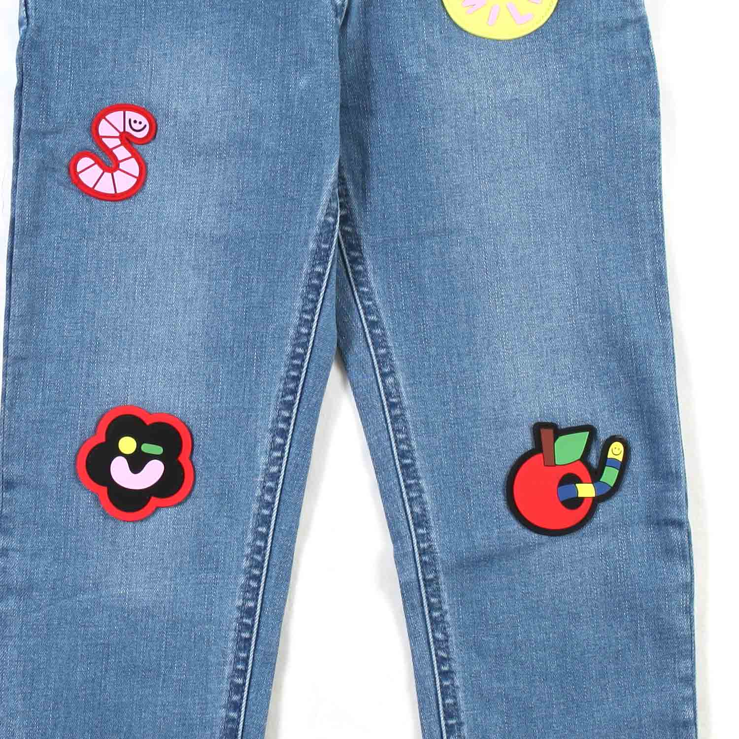JEANS CHIARO CON PATCH MULTICOLOR BAMBINA - annameglio.com abbigliamento moda