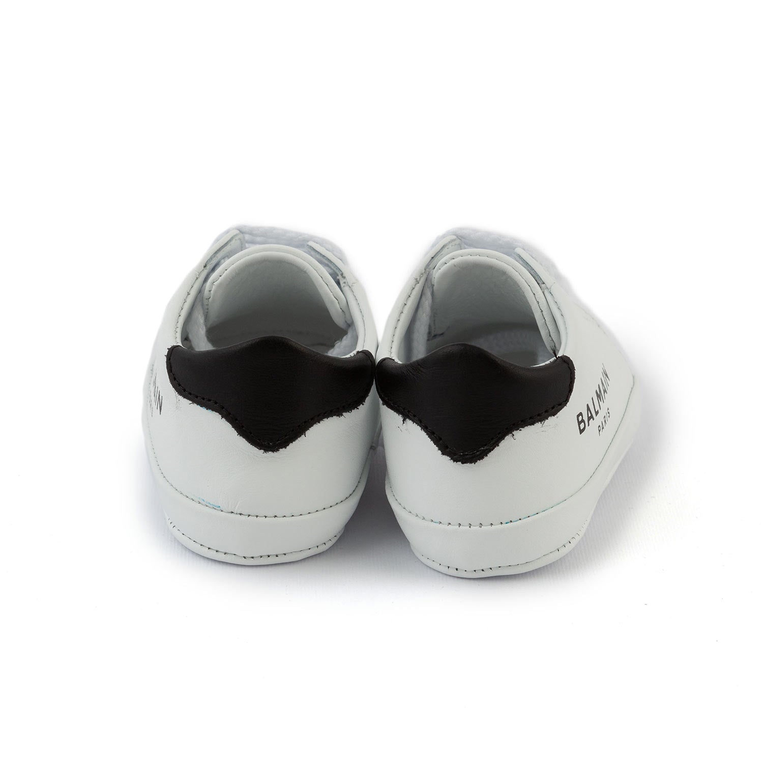 MINI SNEAKER BIANCHE CON DETTAGLI NERI BIMBO BIMBA - annameglio.com abbigliamento moda