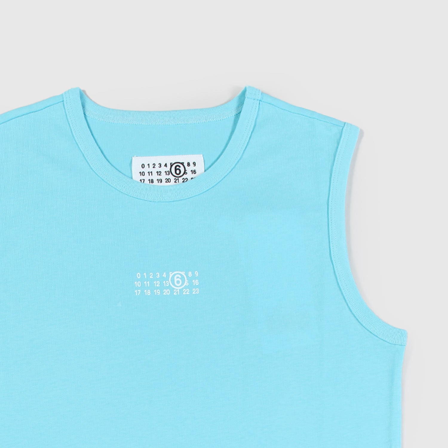 canotta azzurra con logo in contrasto - annameglio.com abbigliamento moda