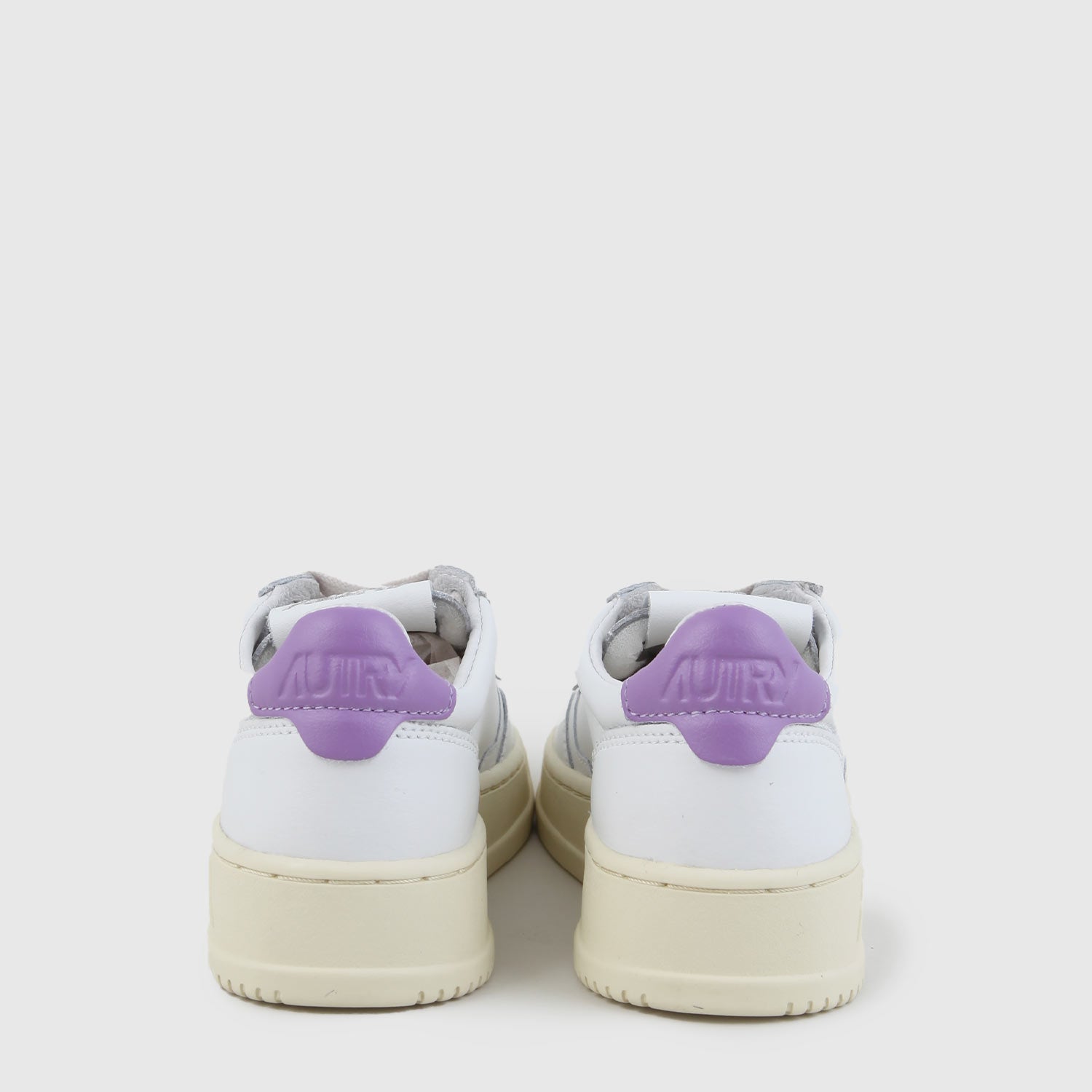 sneaker bianca e glicine - annameglio.com abbigliamento moda