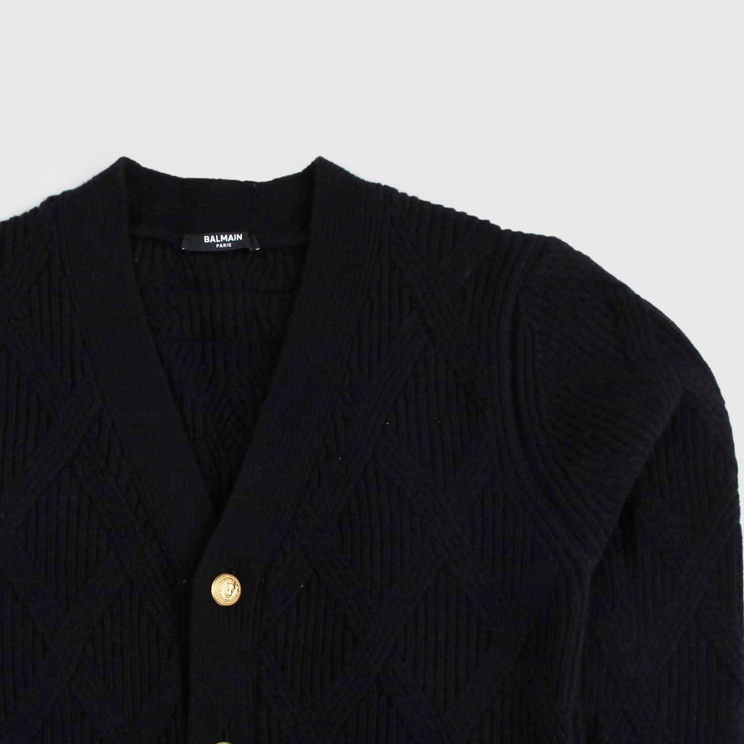 Cardigan in maglia con bottoni d’oro - annameglio.com abbigliamento moda