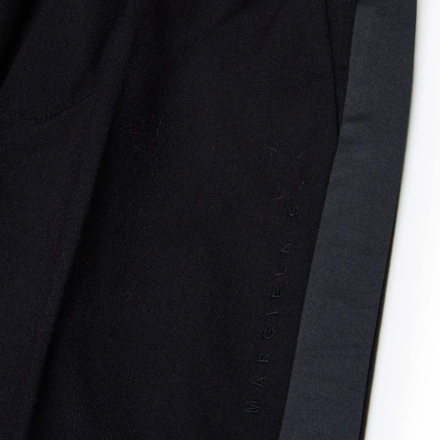 Pantalone nero in fresco di lana - annameglio.com abbigliamento moda