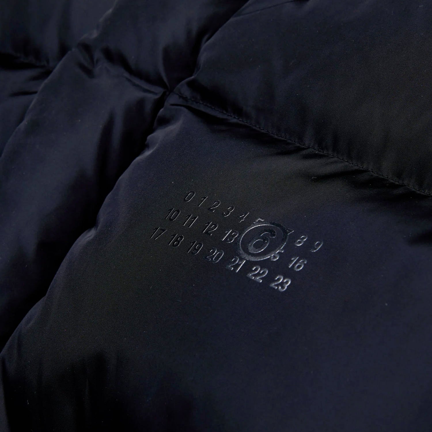 Piumino smanicato nero con logo - annameglio.com abbigliamento moda