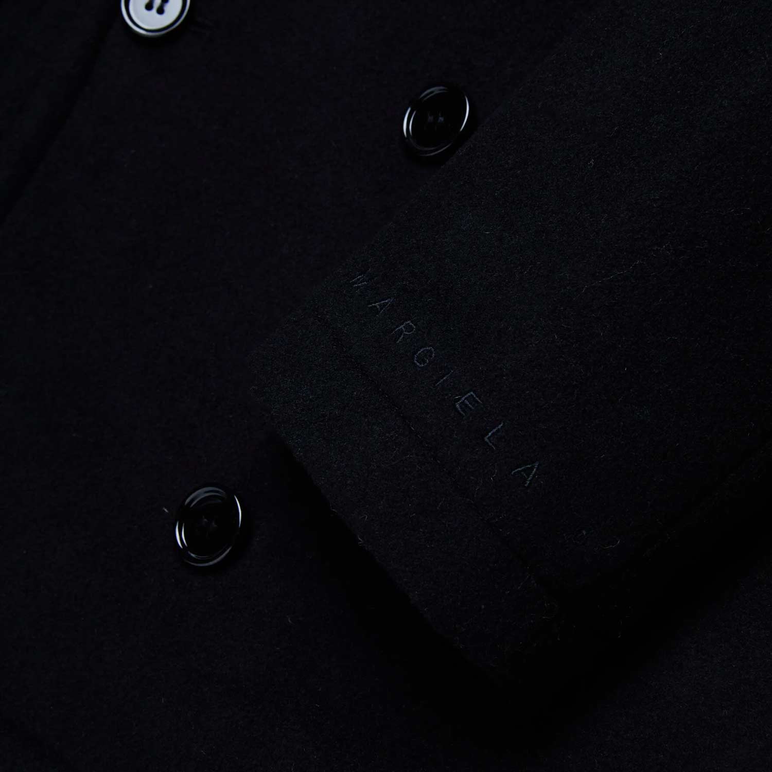 Cappotto doppiopetto nero in panno - annameglio.com abbigliamento moda