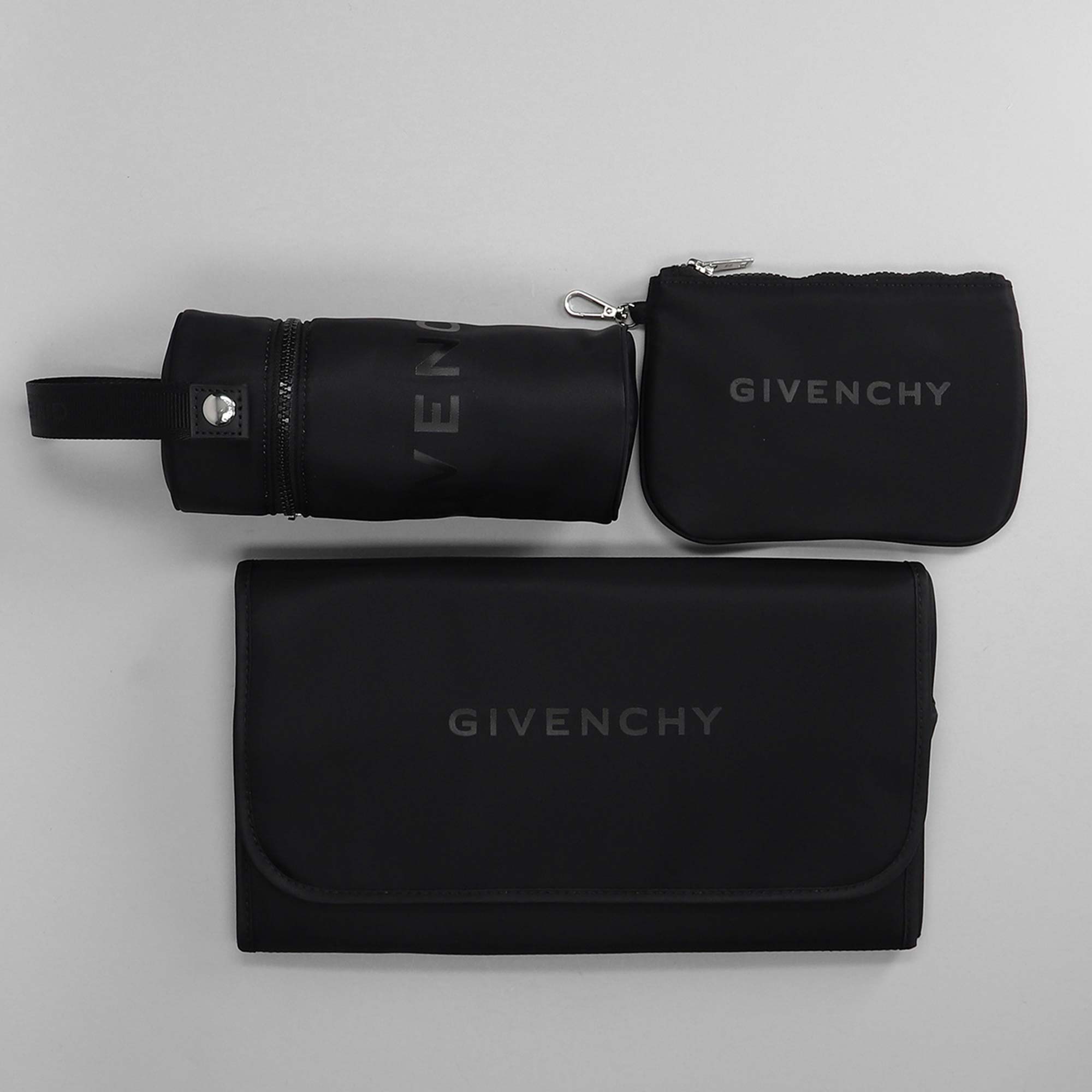 Borsa fasciatoio nera con logo con accessori - annameglio.com abbigliamento moda