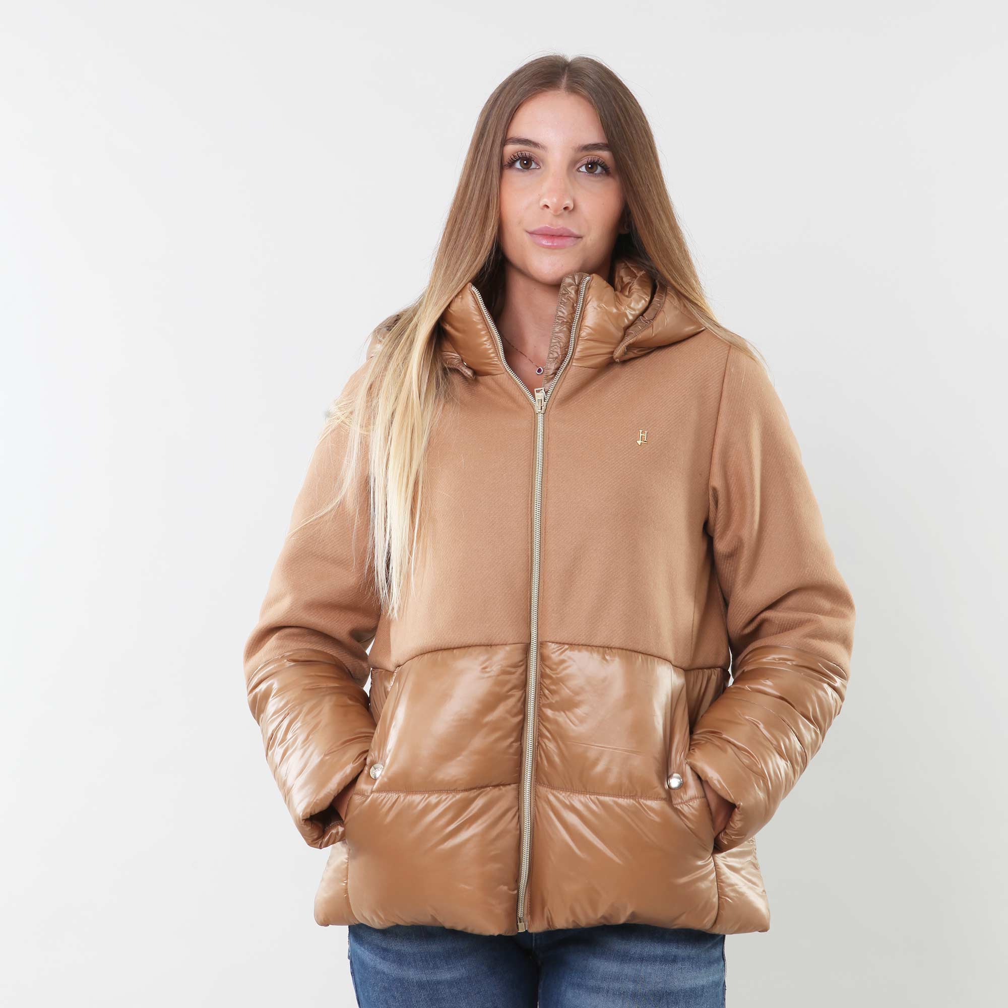 Cappotto parka camel in ecowool e nylon ultralight - annameglio.com abbigliamento moda