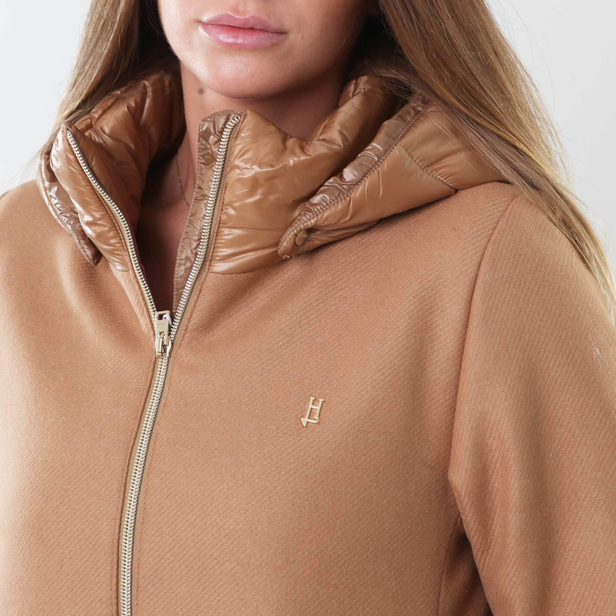 Cappotto parka camel in ecowool e nylon ultralight - annameglio.com abbigliamento moda