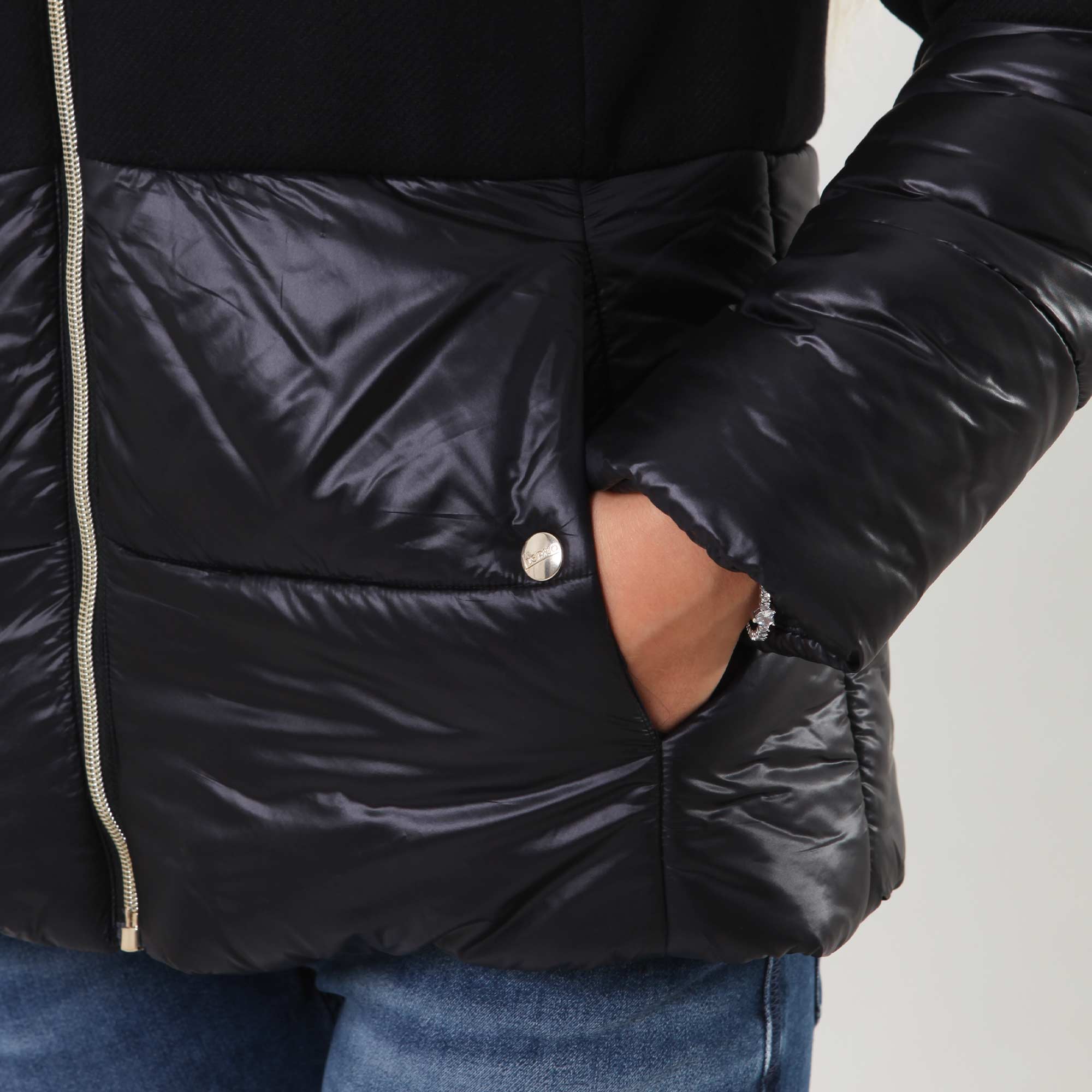 Cappotto parka nero in ecowool e nylon ultralight - annameglio.com abbigliamento moda