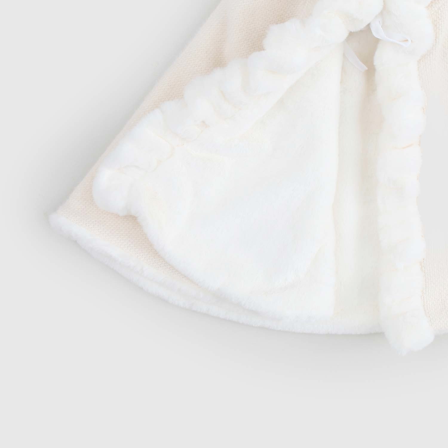 Mantella con Cappuccio in Morbida Maglia - annameglio.com abbigliamento moda