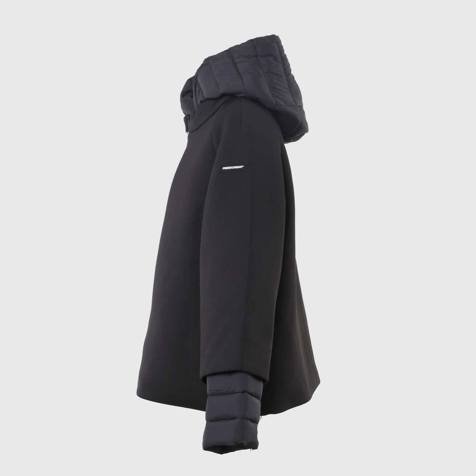 Giubbino Nero Firmato Freedomday - annameglio.com abbigliamento moda