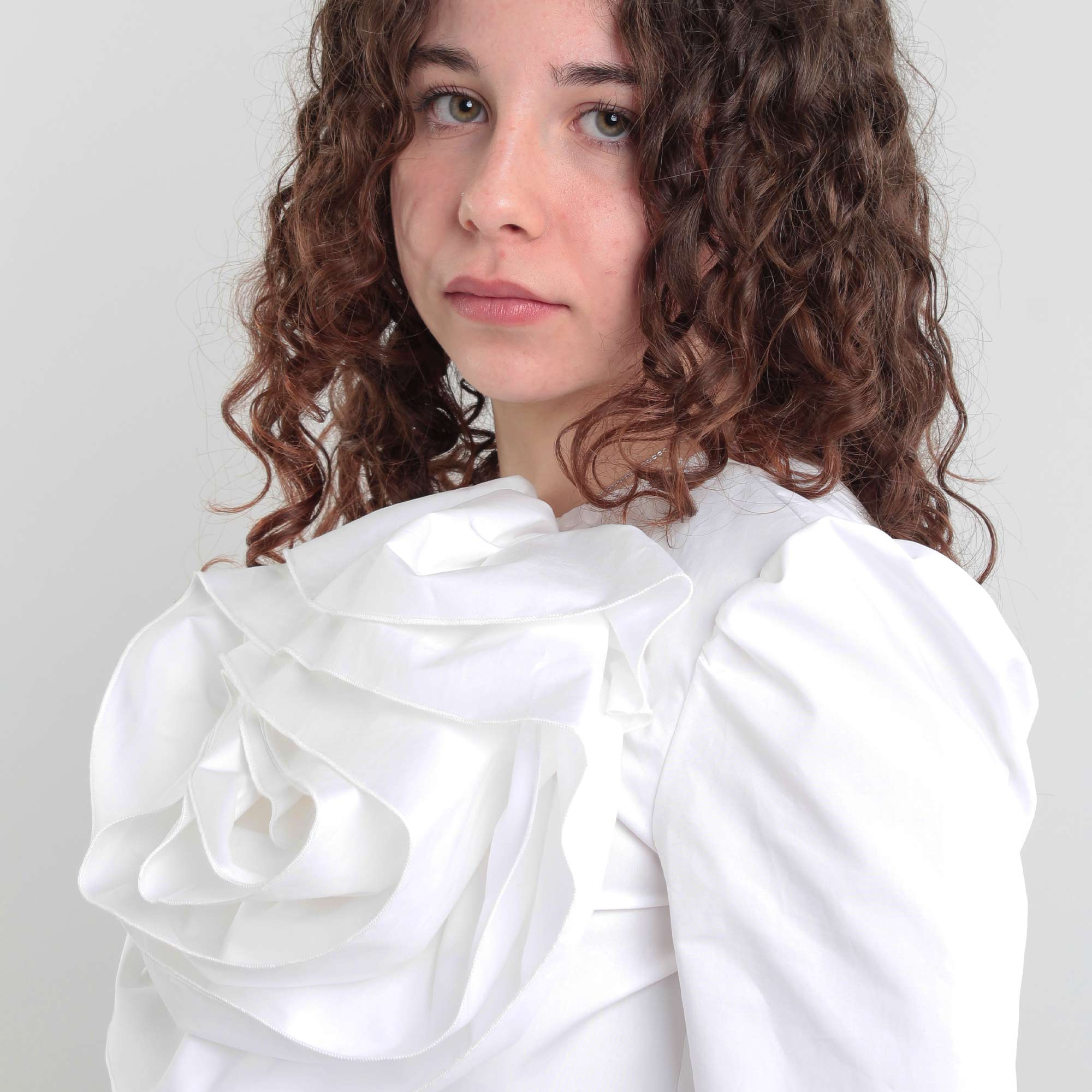 Camicia Bianca Con Fiore Firmata BALMAIN - annameglio.com abbigliamento moda