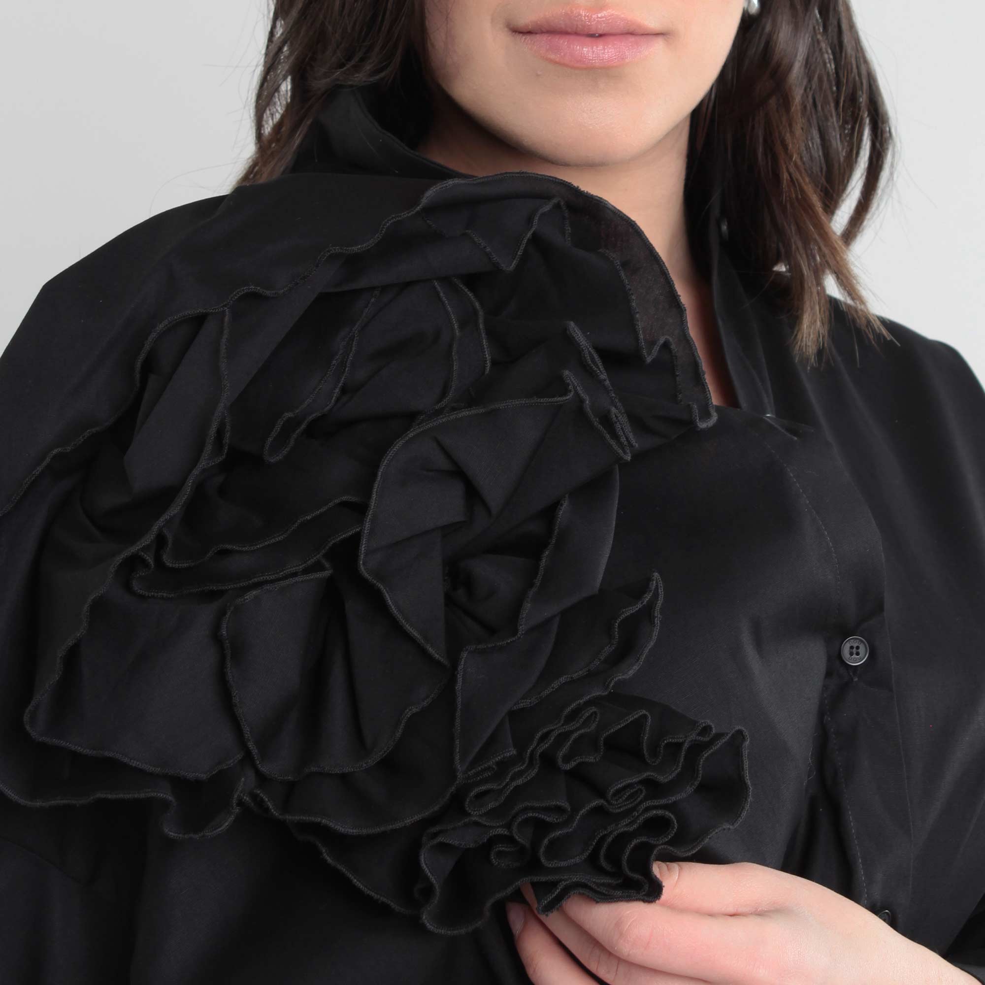 Camicia Nera Con Fiore Firmata DOUUOD - annameglio.com abbigliamento moda