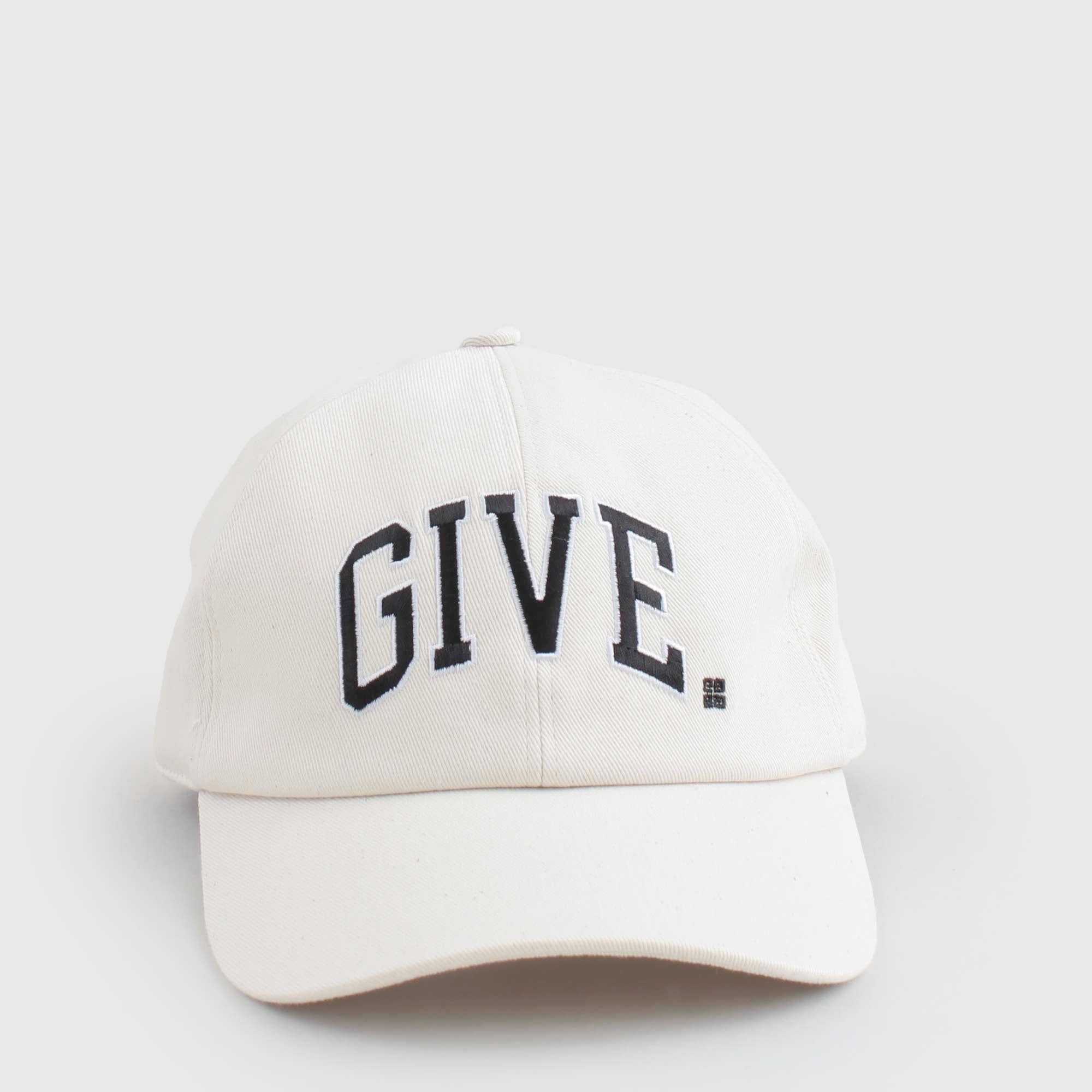 Cappello Con Ricamo Firmato GIVENCHY - annameglio.com abbigliamento moda