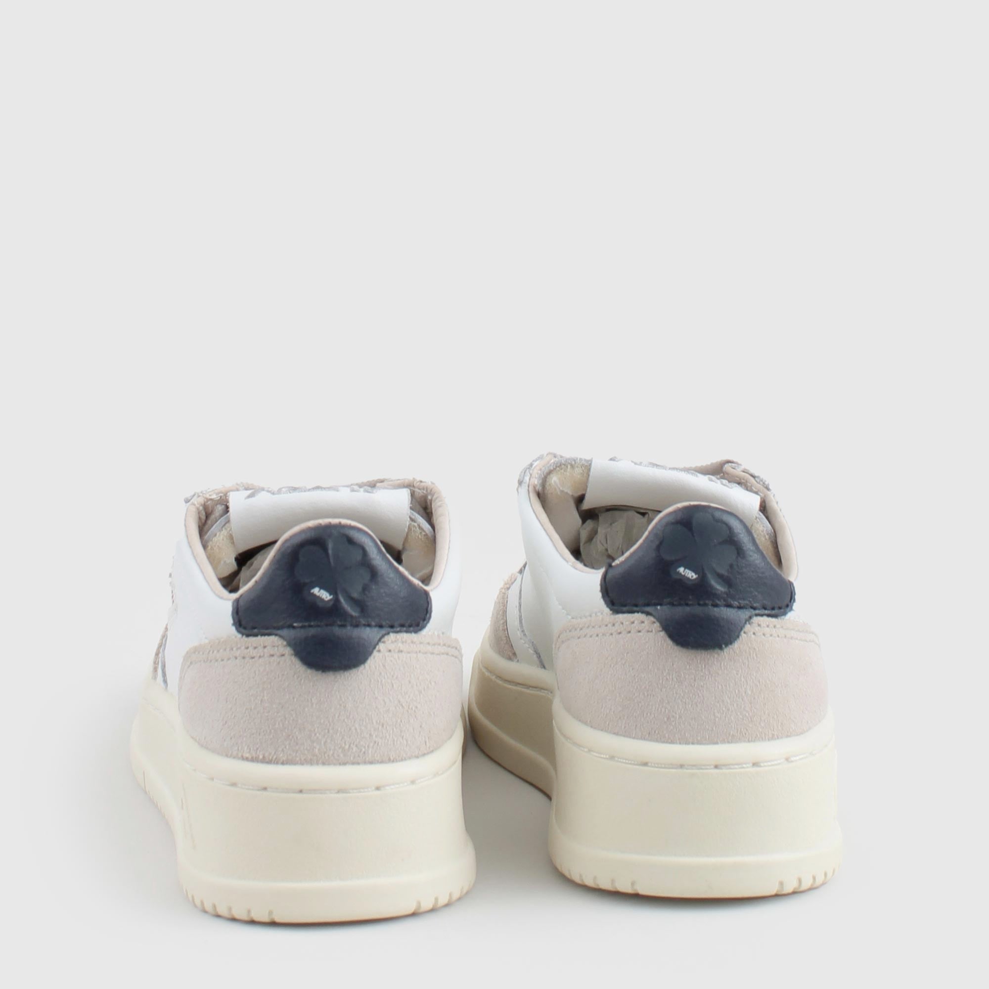 Sneakers Medalist In Suede Firmate AUTRY - annameglio.com abbigliamento moda