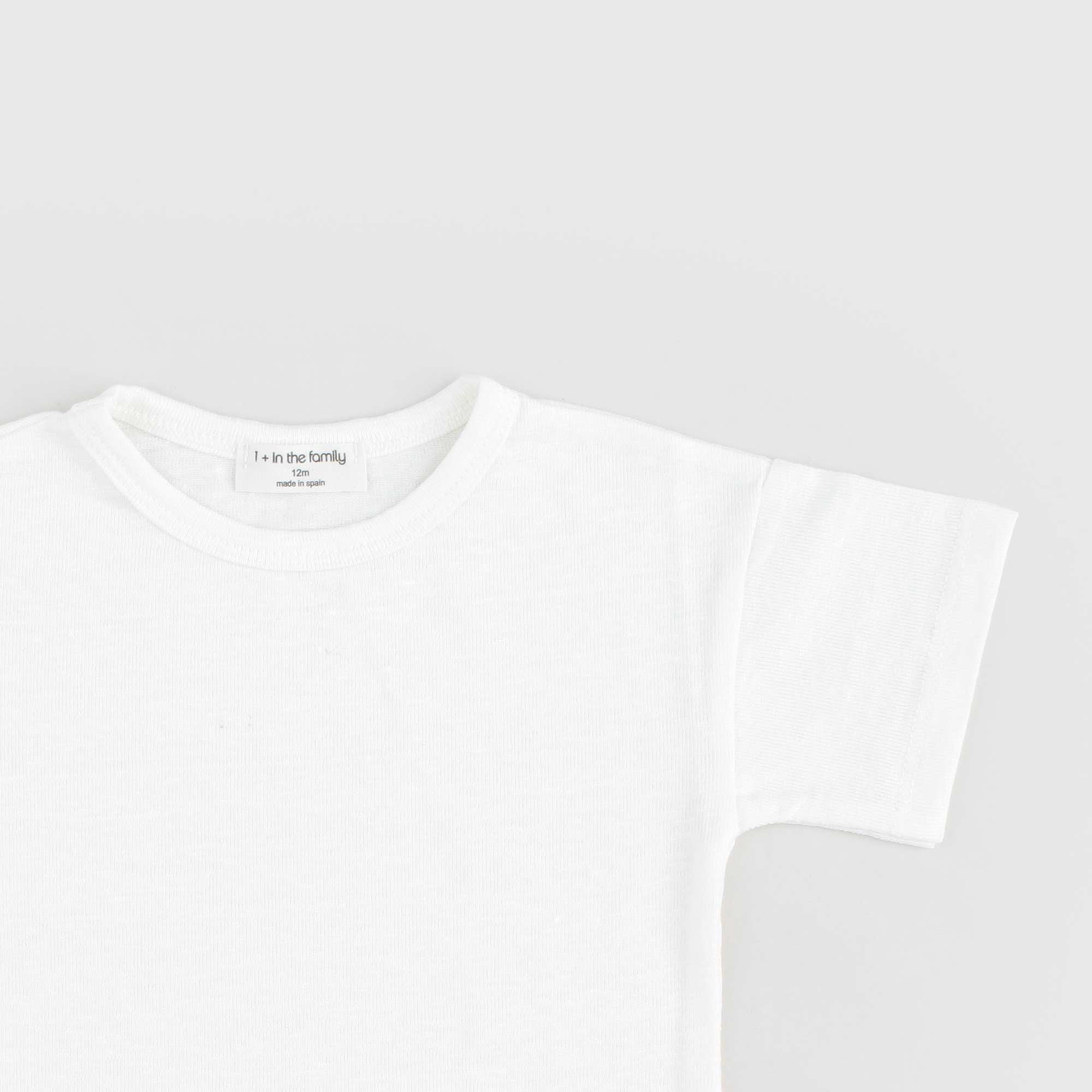 T-shirt Bianca Firmata ONE MORE IN THE FAMILY - annameglio.com abbigliamento moda