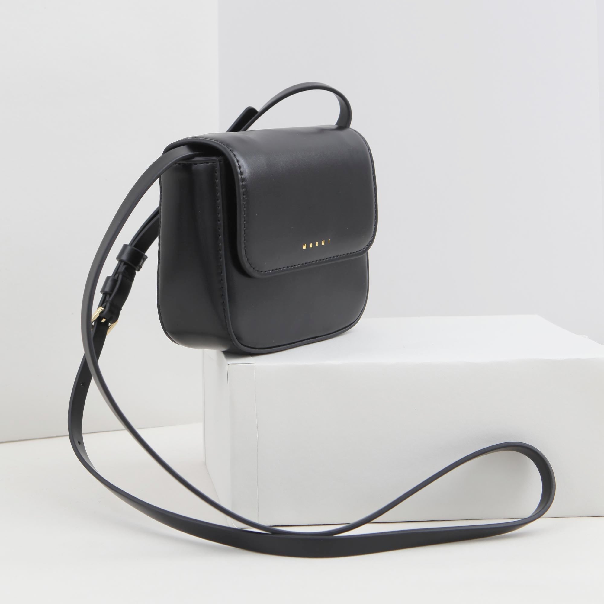 Borsa A Tracolla Nera Punk Firmata MARNI - annameglio.com abbigliamento moda