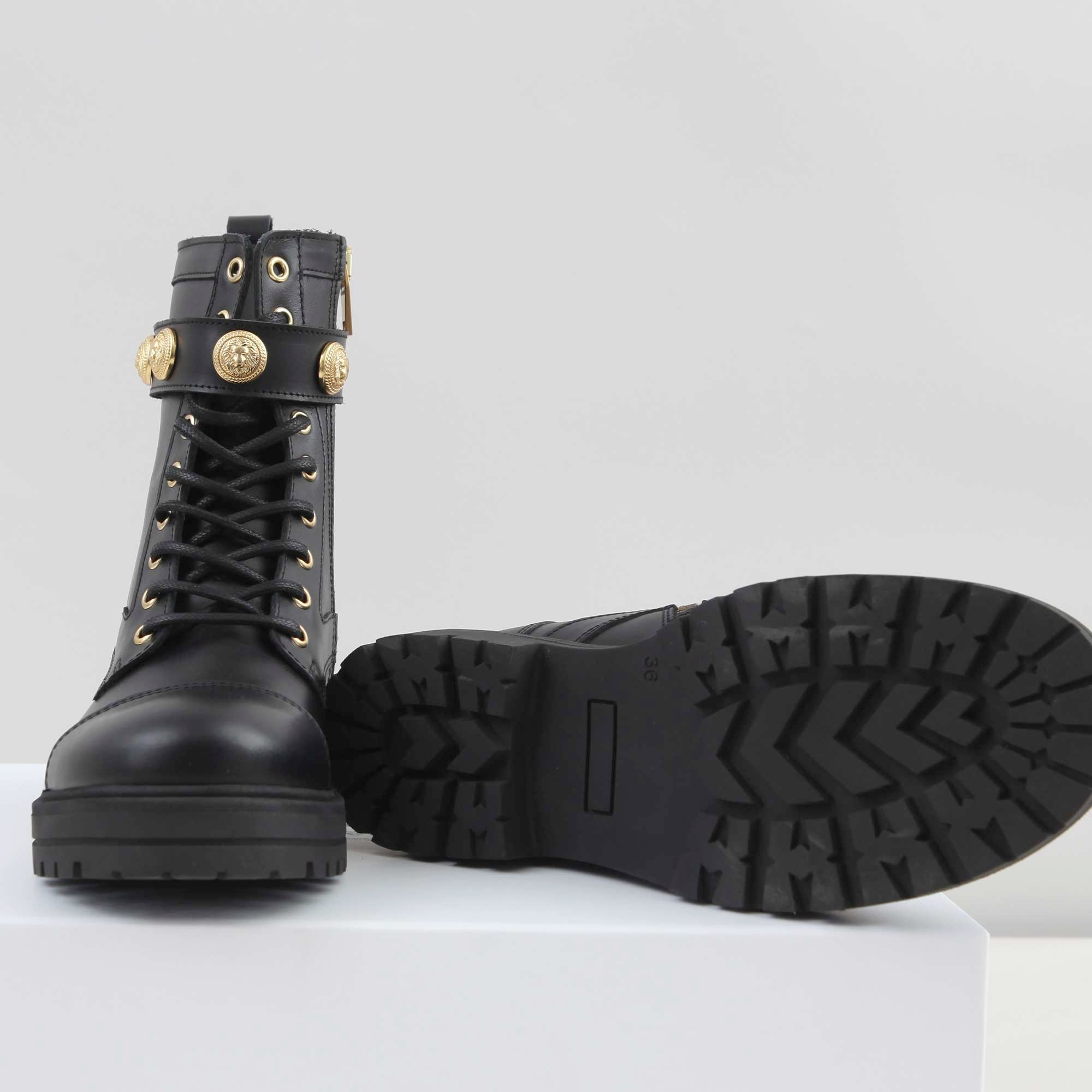 Anfibi Neri Con Bottoni Oro Firmati BALMAIN - annameglio.com abbigliamento moda