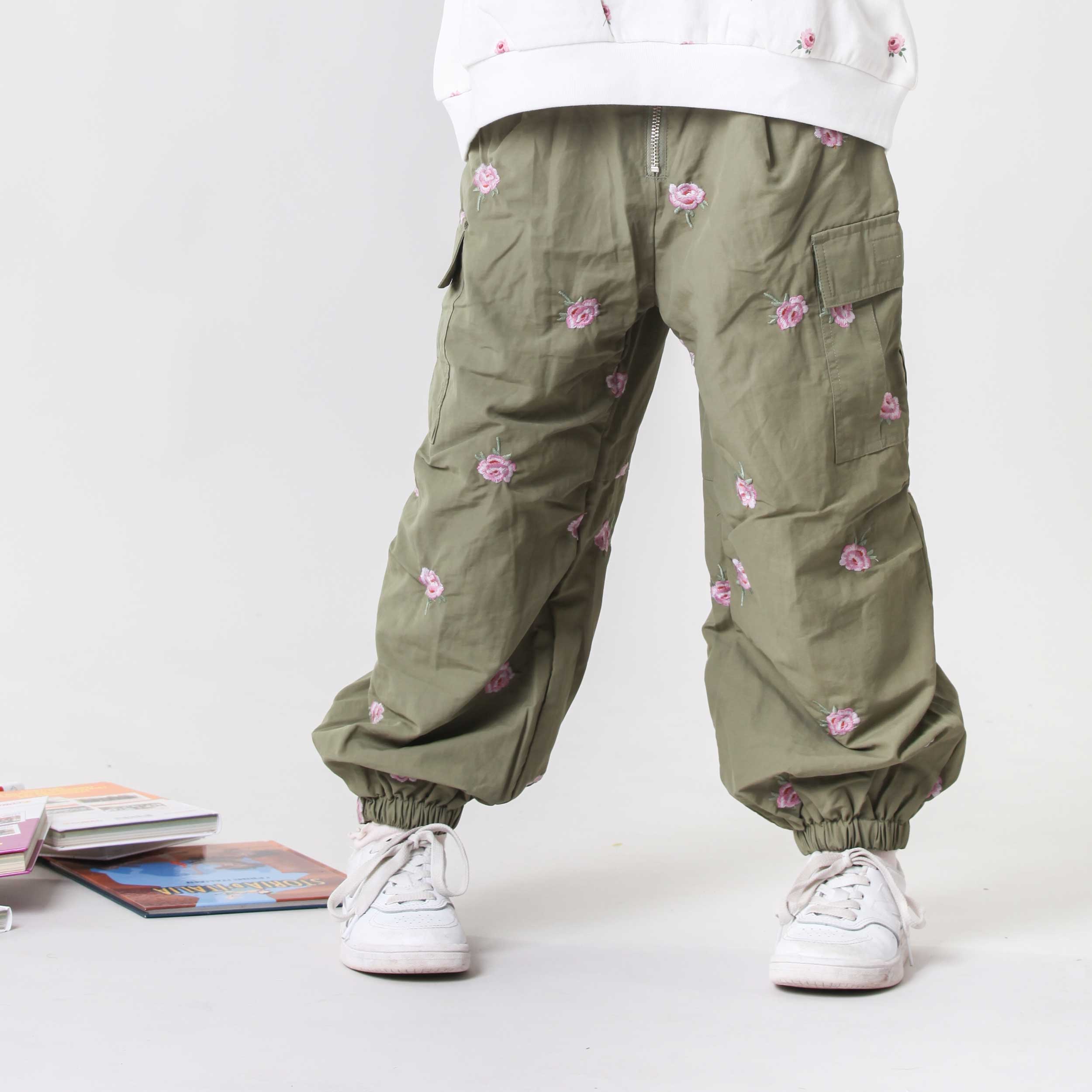 Pantalone Verde Con Fiori Firmato STELLA MCCARTNEY - annameglio.com abbigliamento moda