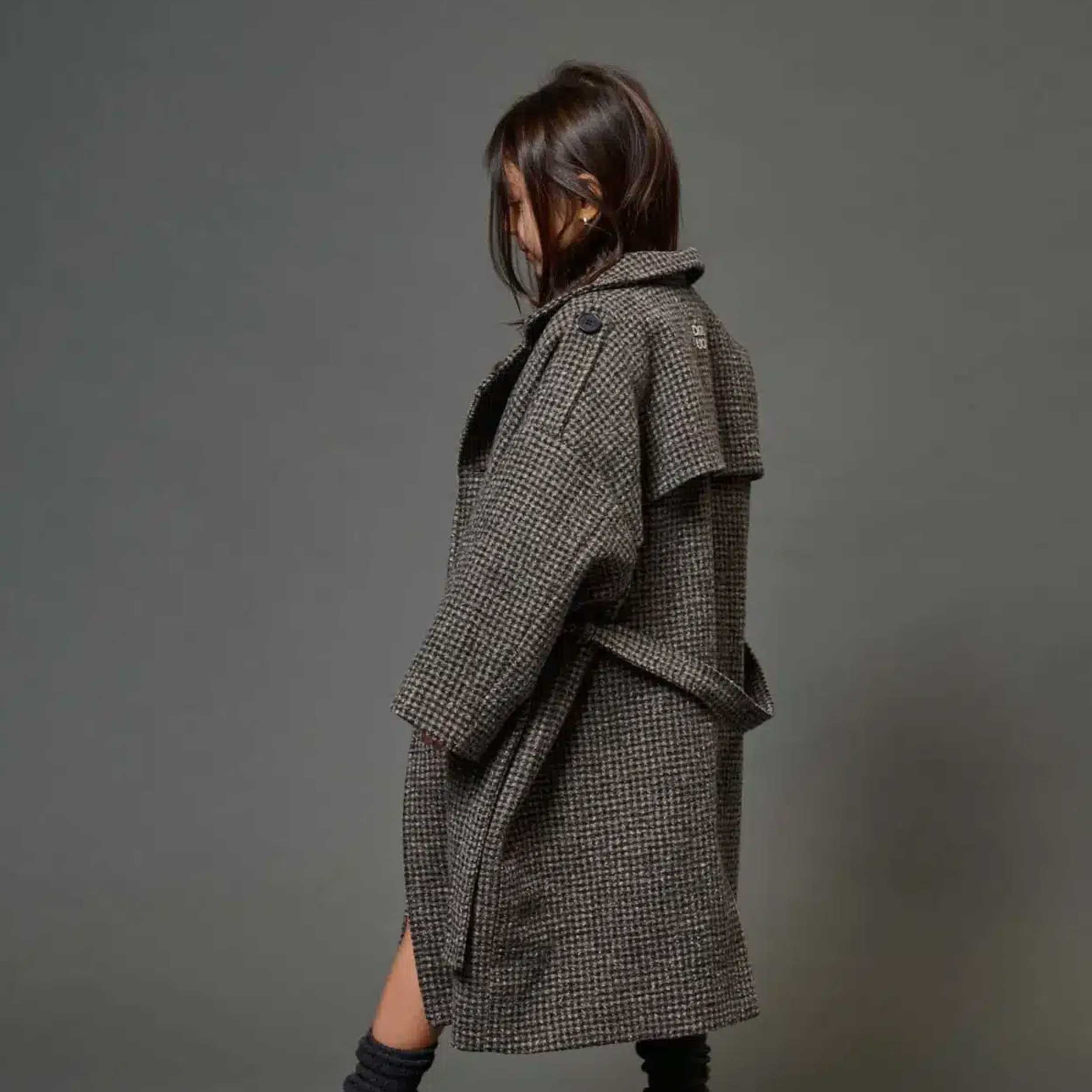 Cappotto Beige E Nero Firmato DOUUOD - annameglio.com abbigliamento moda