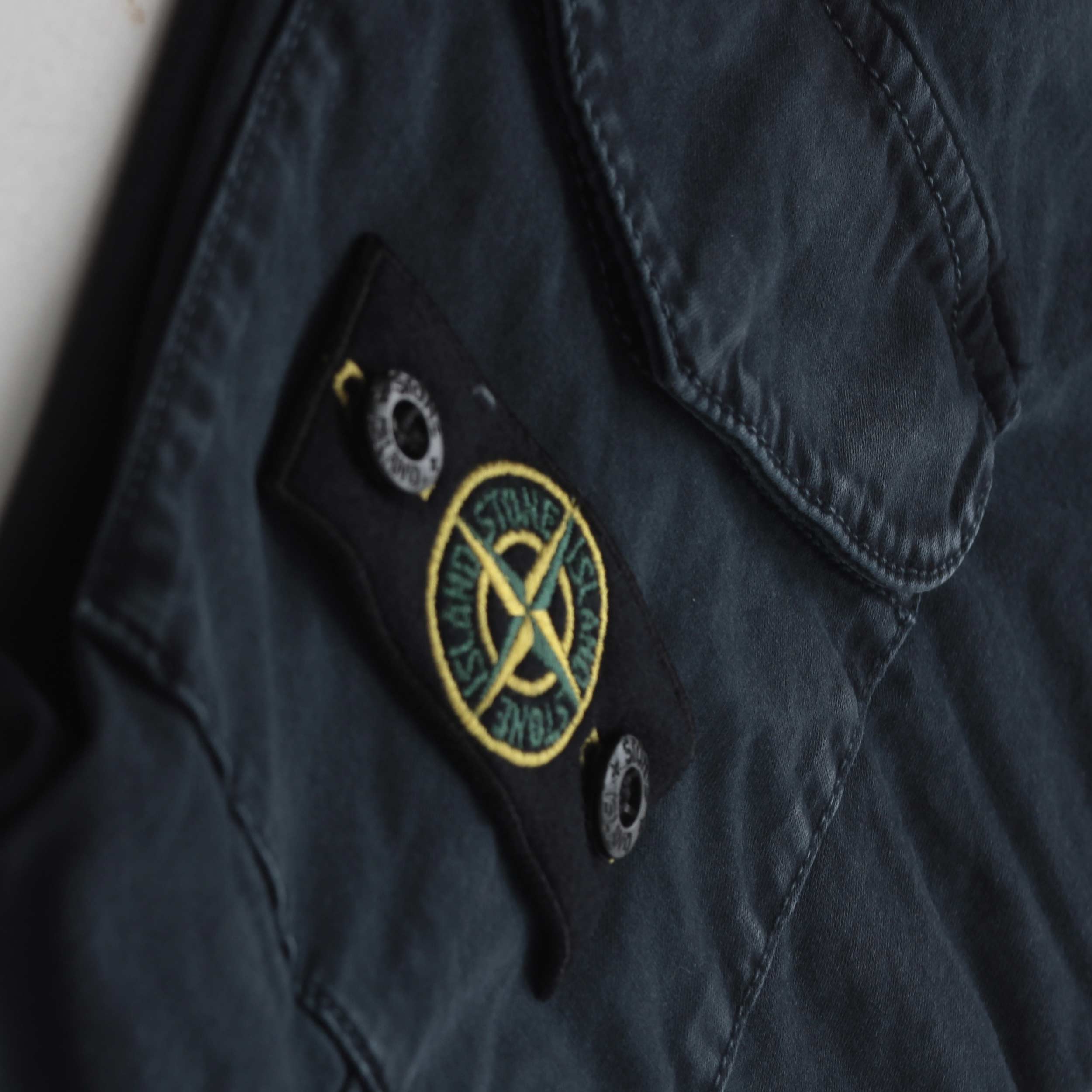 Pantalone Blu E Toppa Iconica Firmato STONE ISLAND - annameglio.com abbigliamento moda