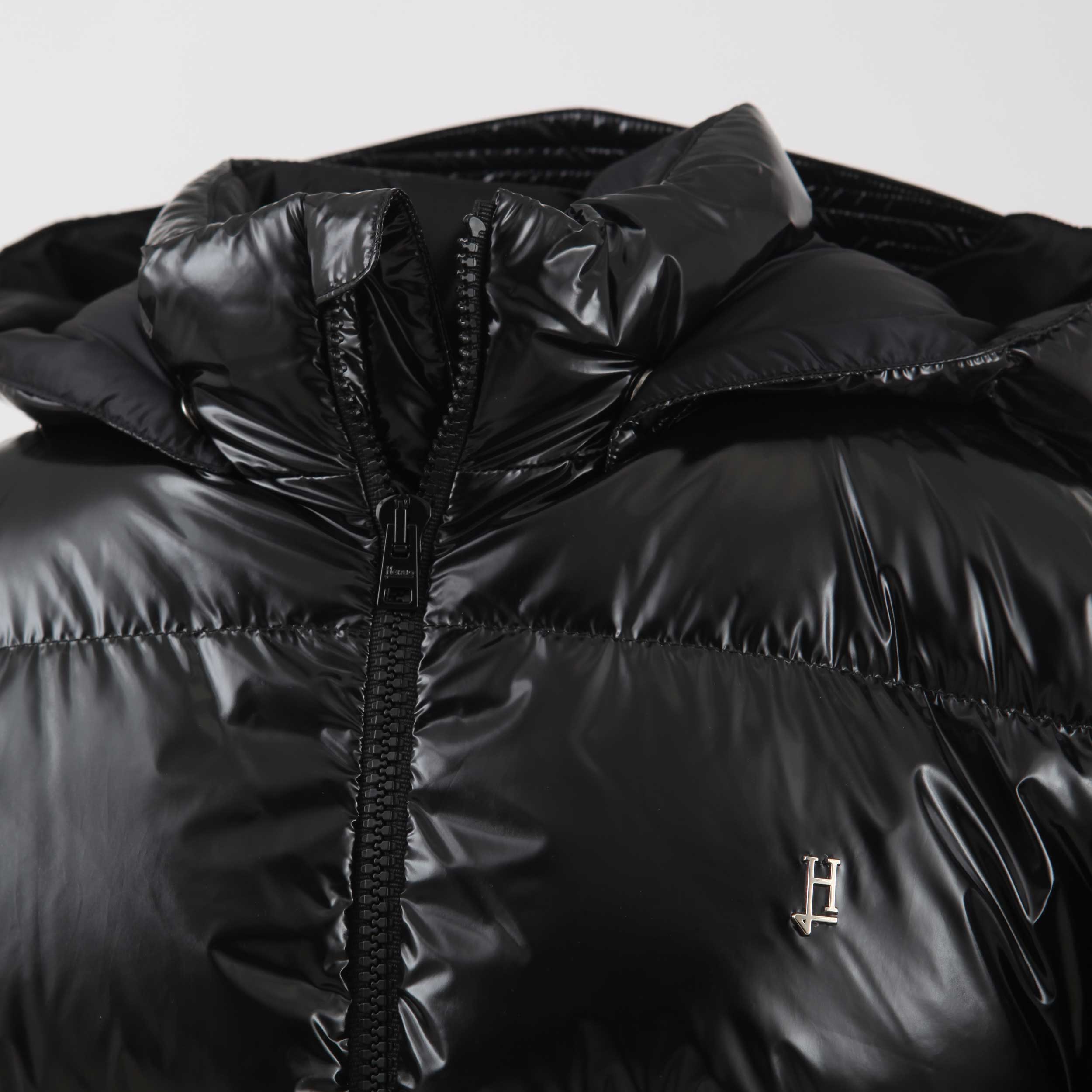 Piumino Nero Rifinito Lucido Firmato HERNO - annameglio.com abbigliamento moda