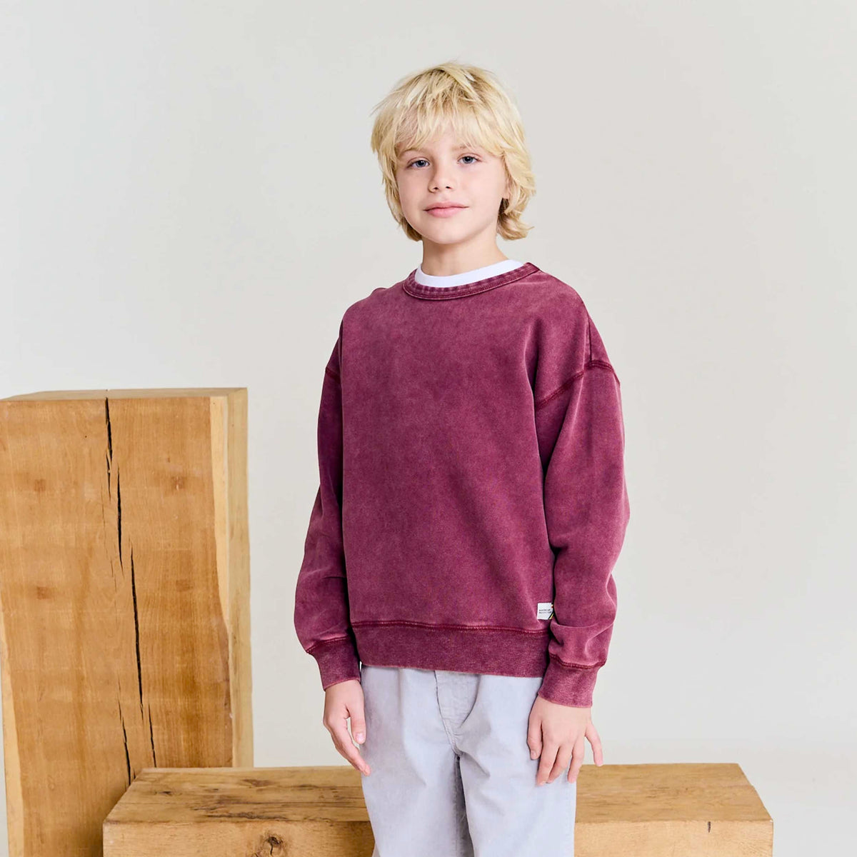 Felpa Bordeaux con Targhetta per Ragazzi by AMERICAN OUTFITTERS