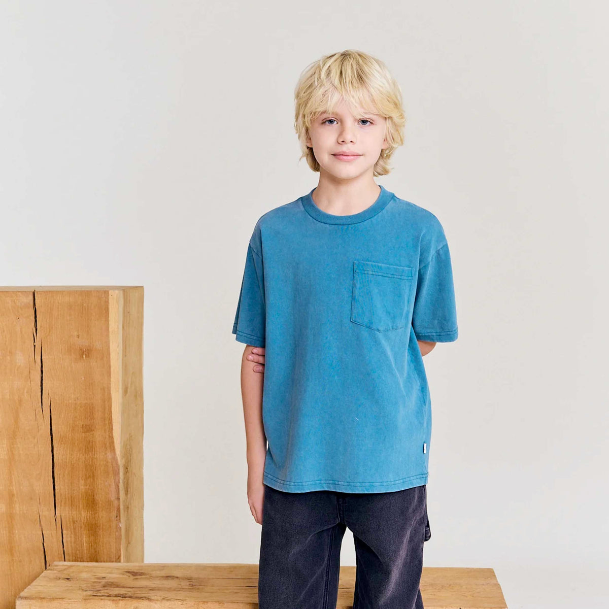 T-Shirt Color Petrolio con Taschino per Ragazzi by AMERICAN OUTFITTERS
