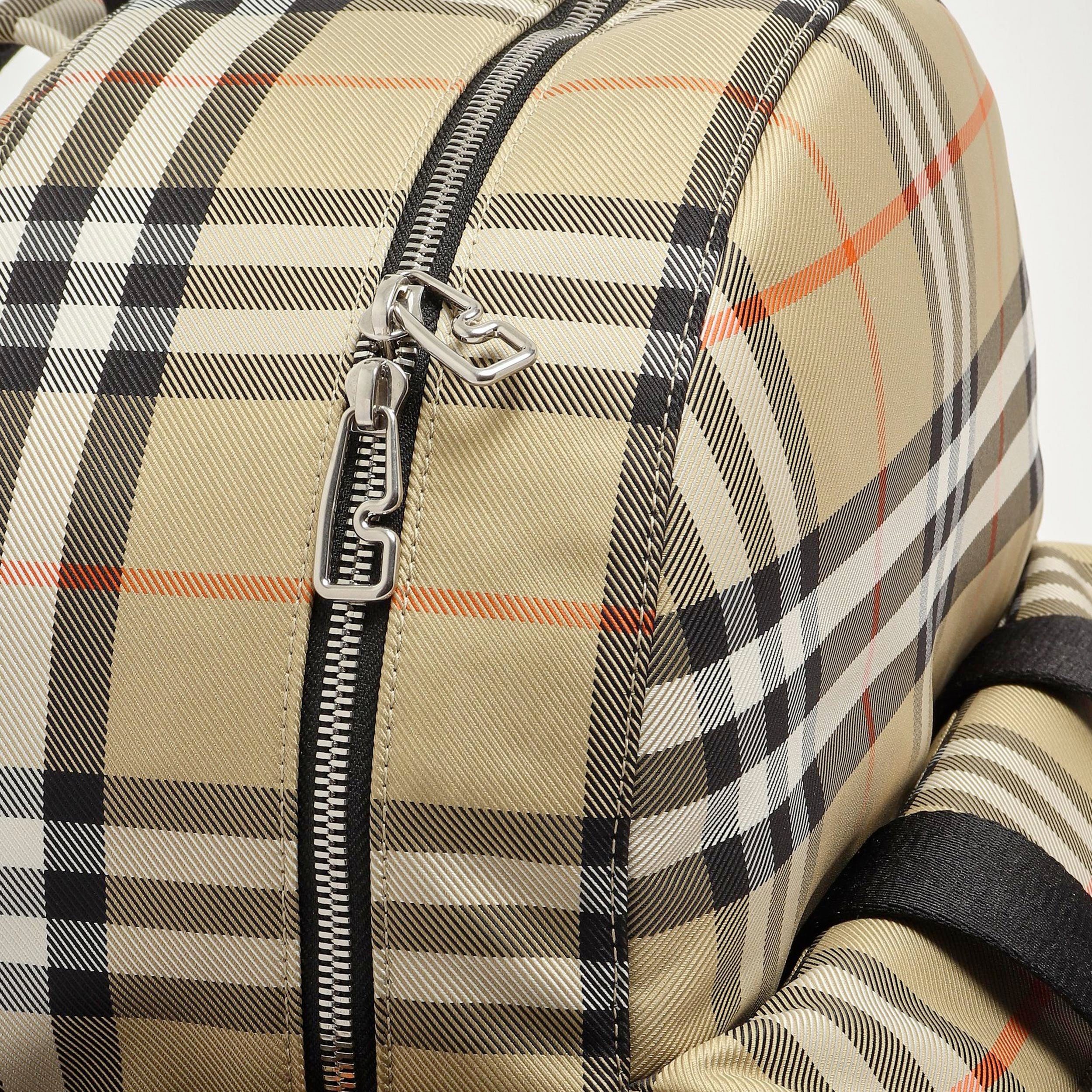 Zaino Con Stampa Iconica Per Il Cambio Firmato BURBERRY