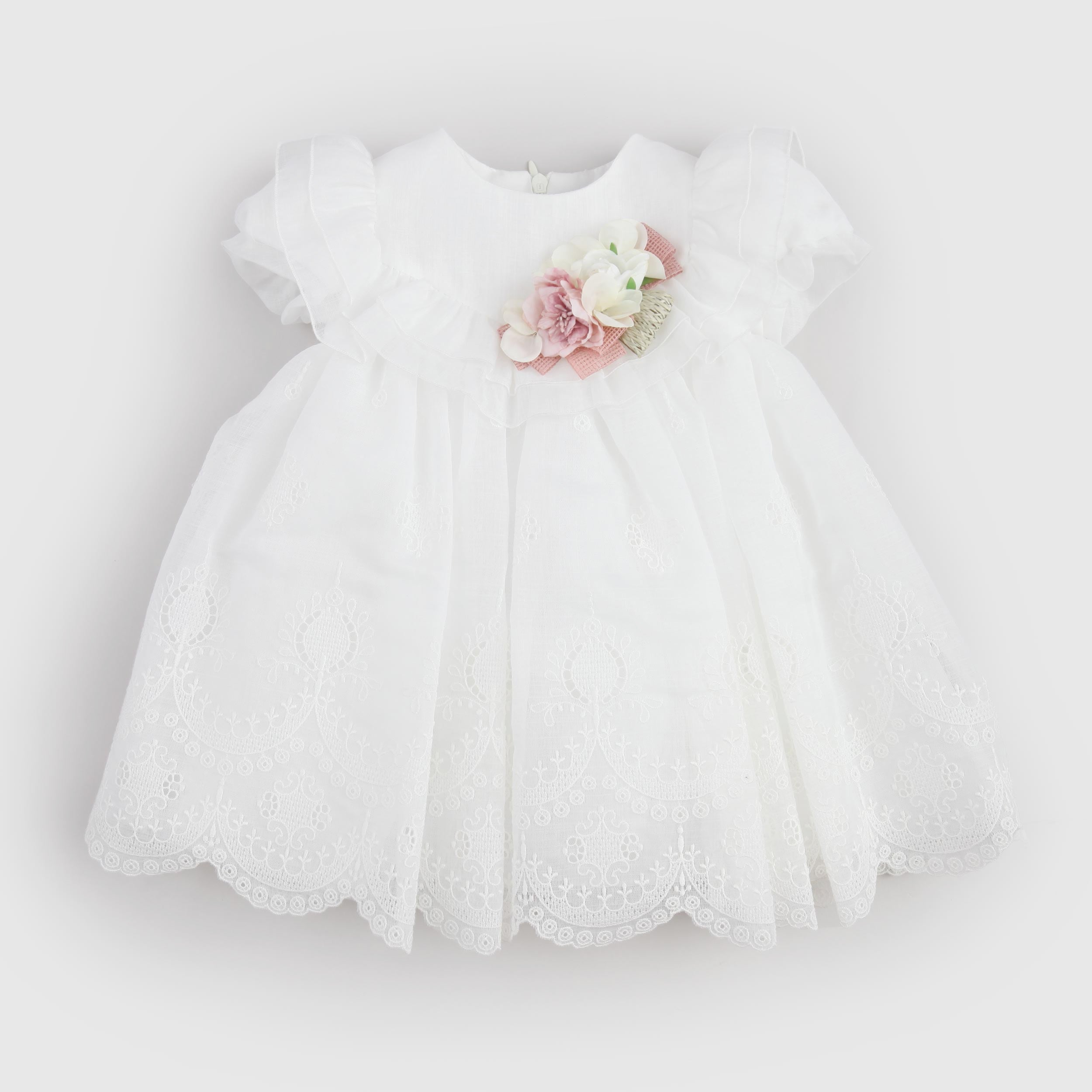 Abito da Battesimo Bianco con Spilla Floreale Firmato COLORICHIARI