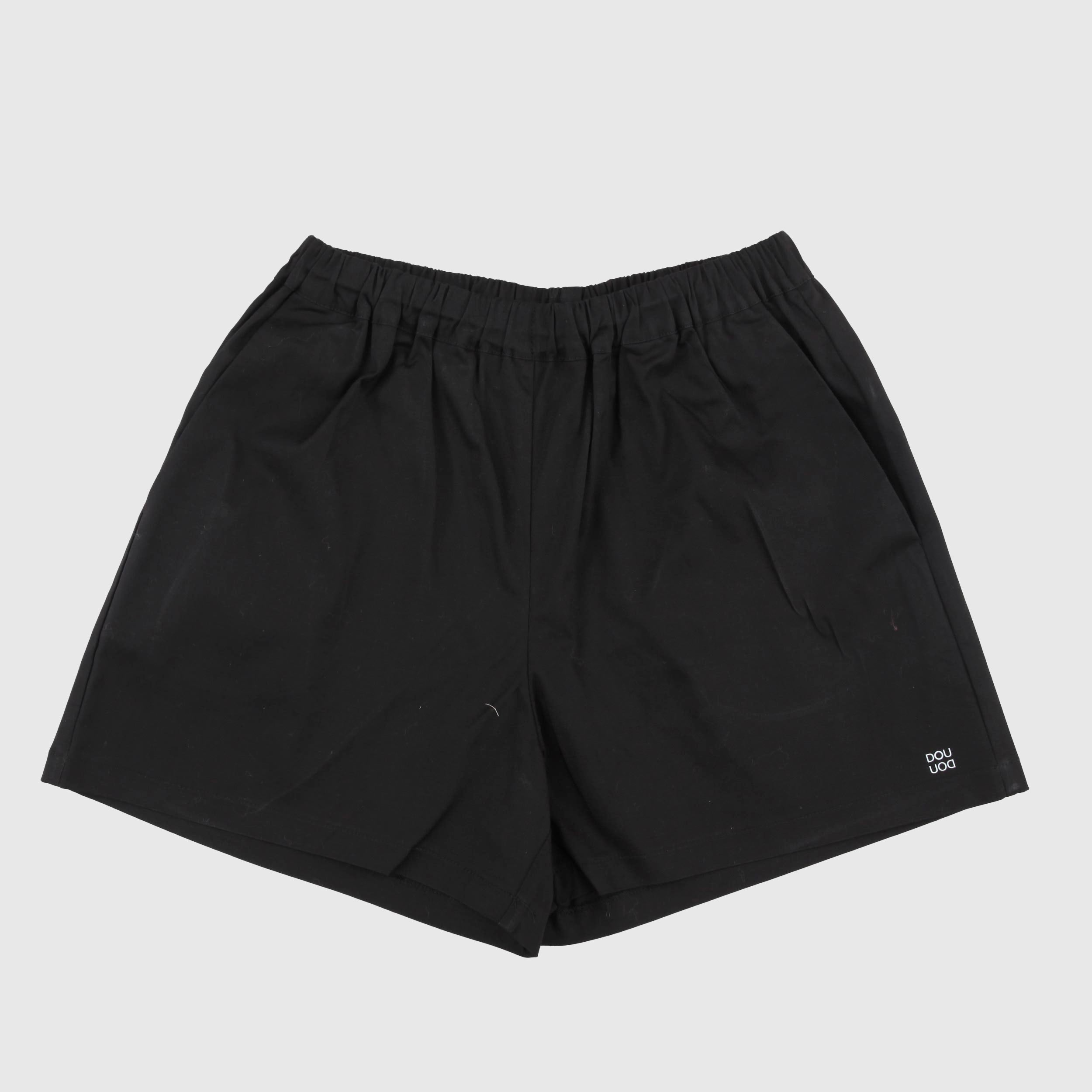 Bermuda Nero con Piccola Scritta Bianca Firmato DOUUOD