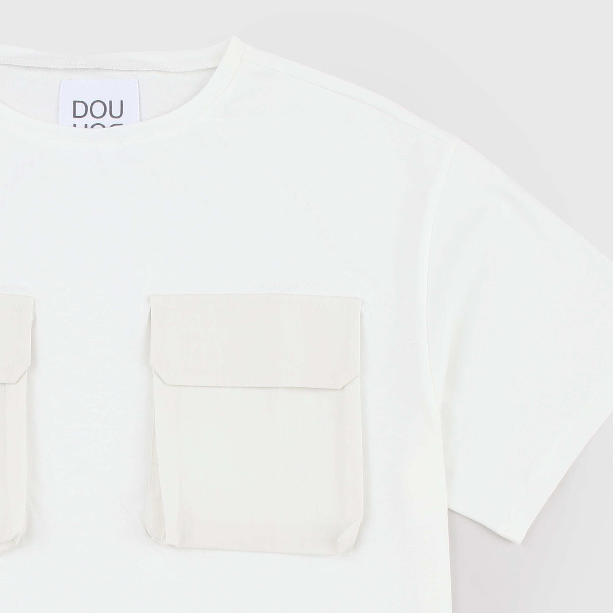 DOUUOD Signature Cream Box Model T-Shirt