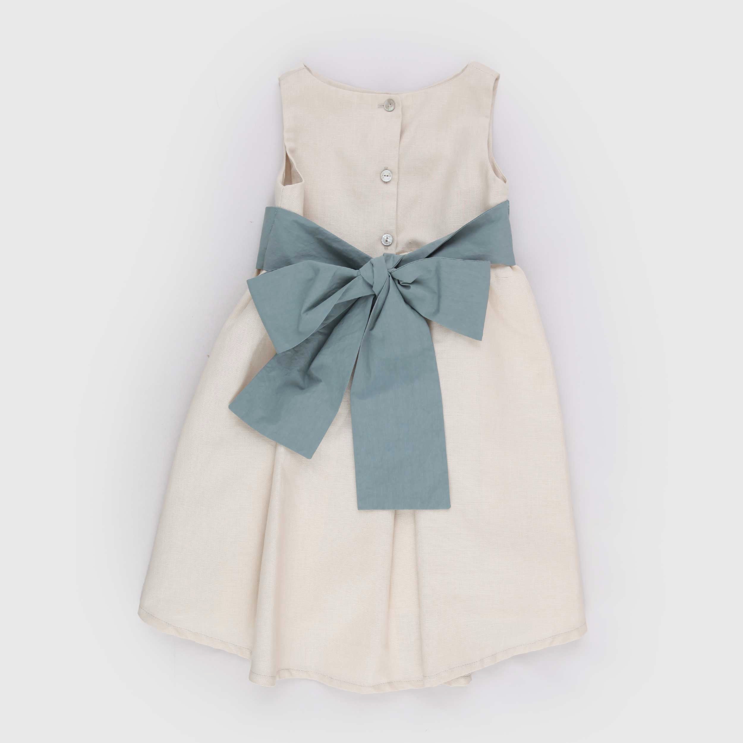 Abito Beige con Cinta in Contrasto Firmata EMMA G STYLE