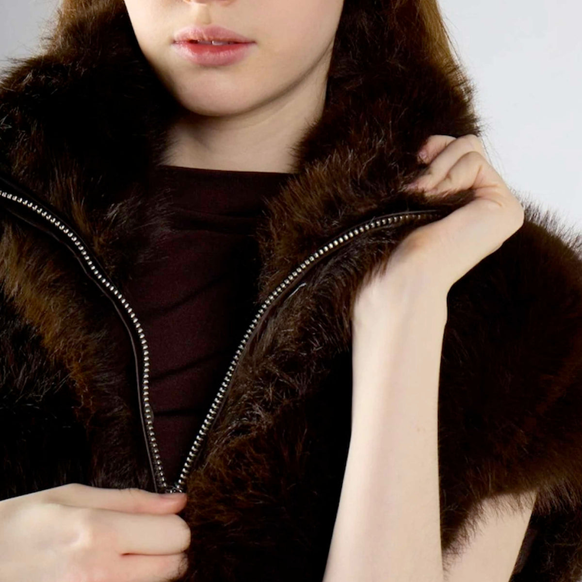Smanicato Marrone in Ecopelliccia per Ragazza GLAMOROUS