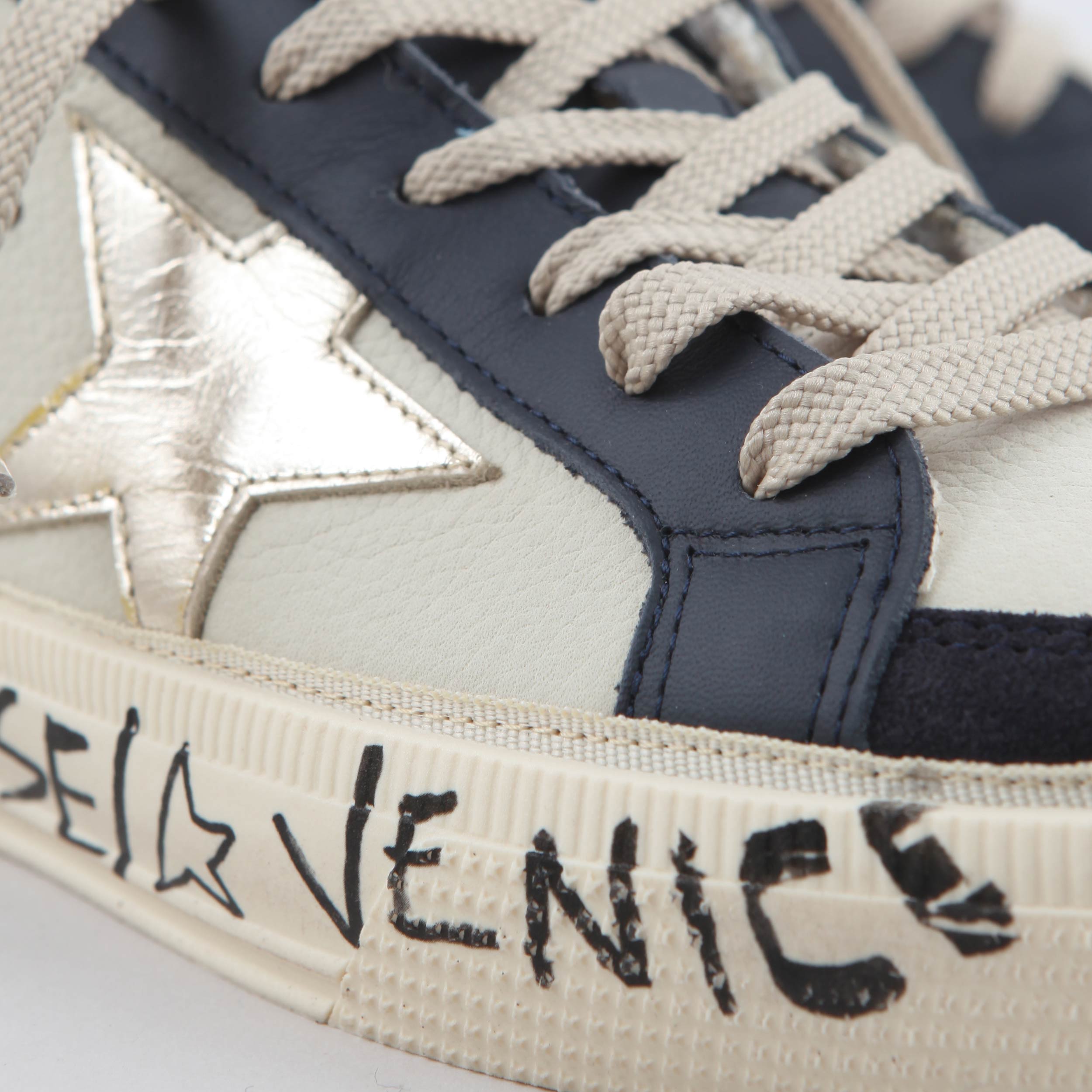 Sneakers Modello May Beige e Blu Firmate GOLDEN GOOSE