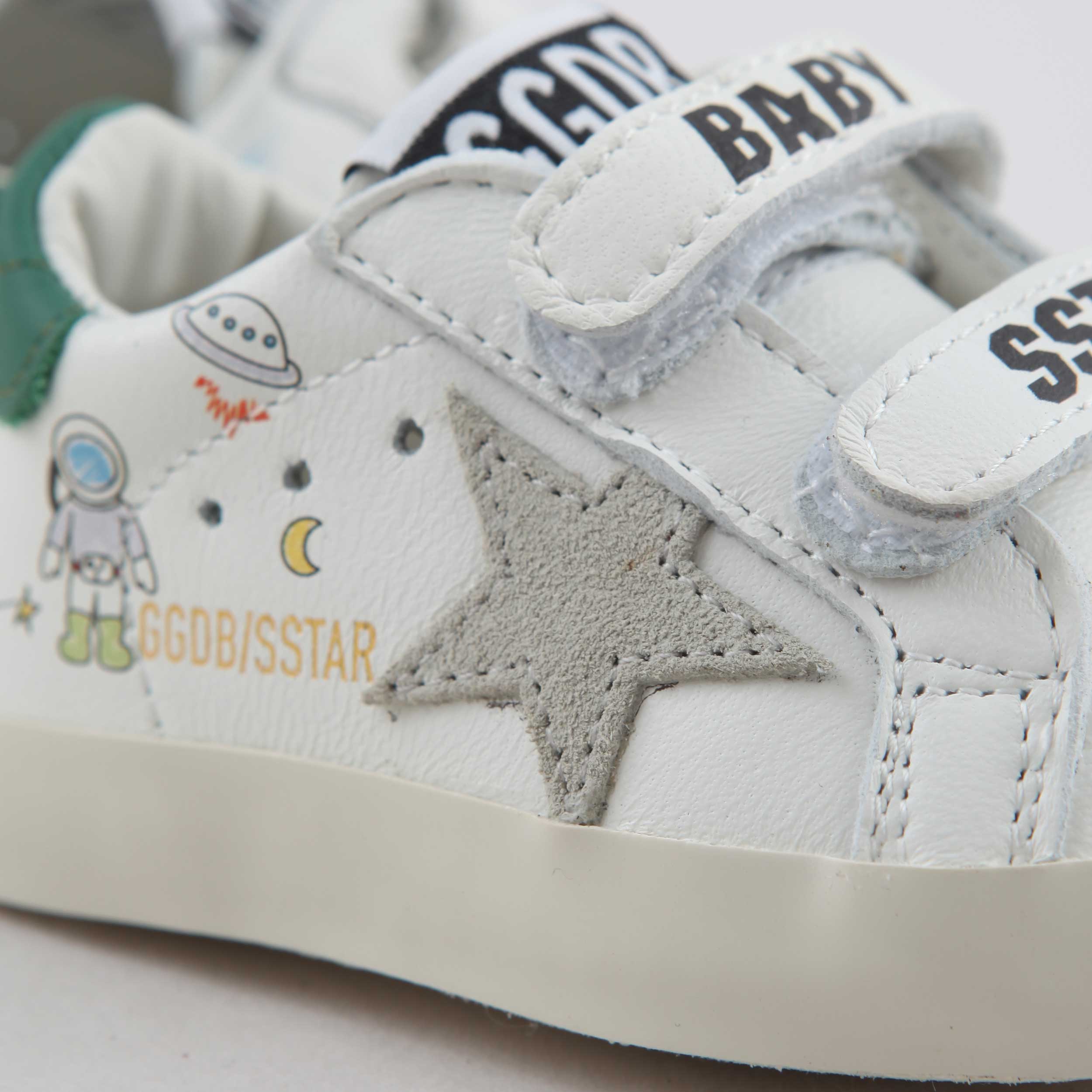 Sneakers Super Star Bianca con Stampa Spazio By GOLDEN GOOSE