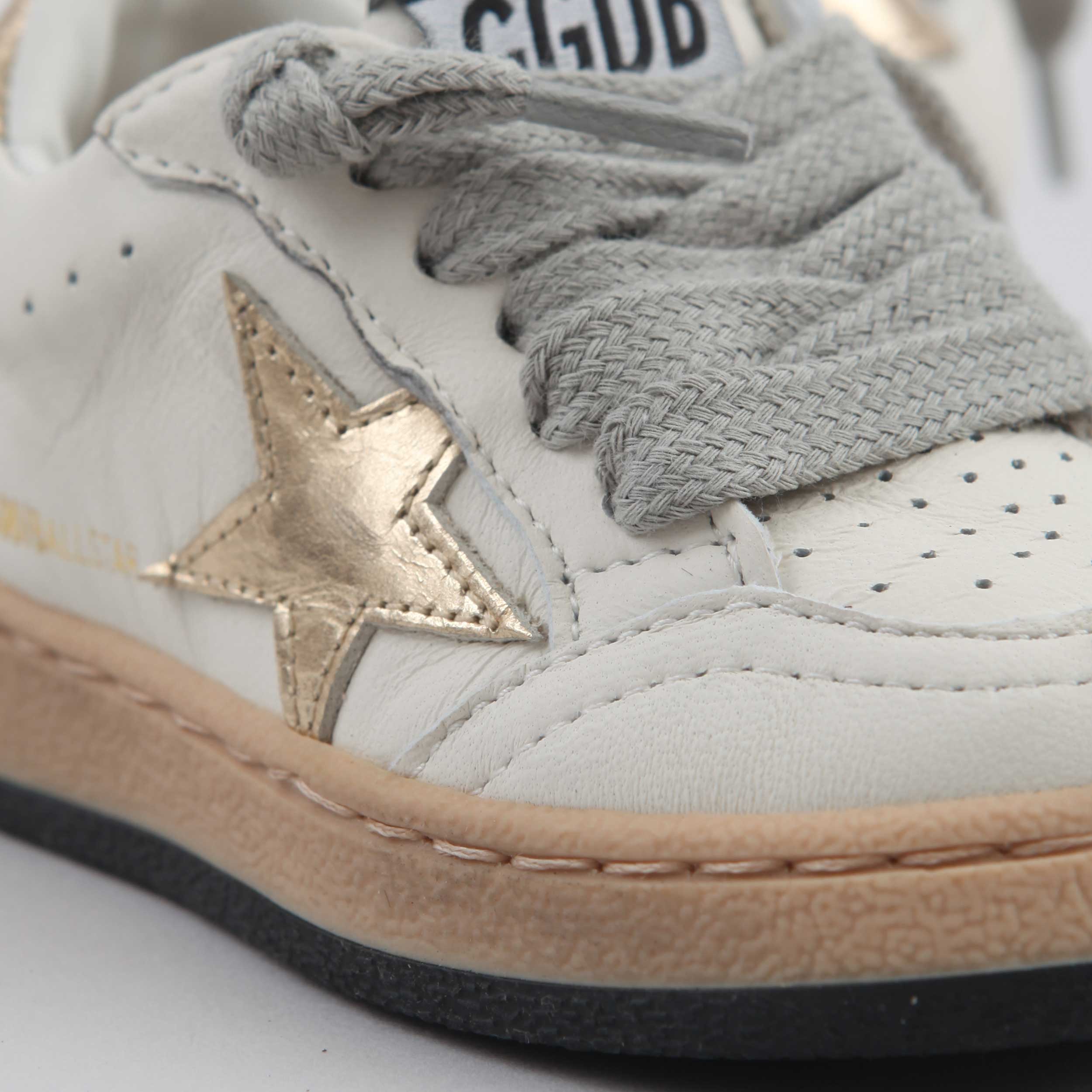 UNISEX WHITE AND GOLD BALL STAR SNEAKER FOR CHILDREN