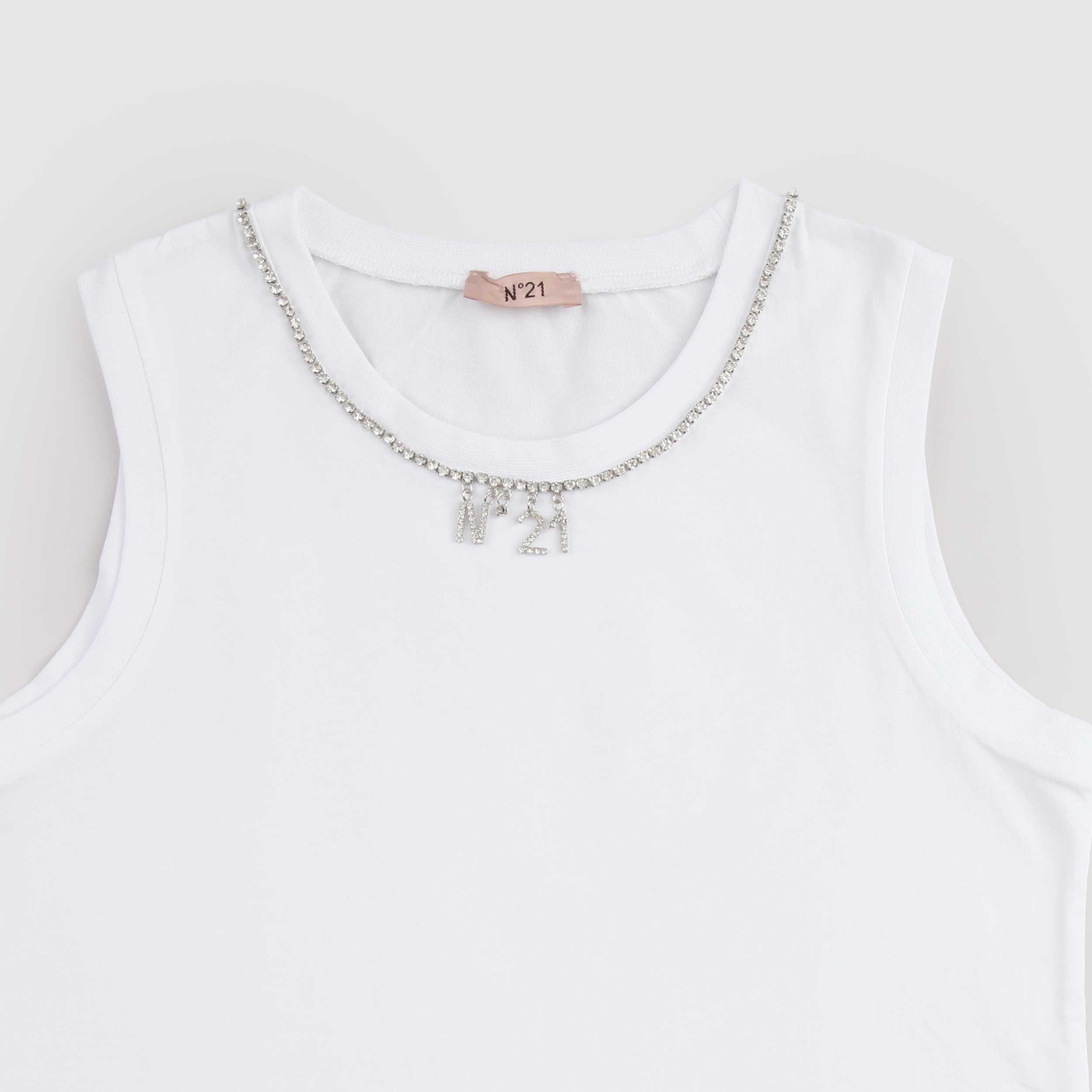 White Tank Top Embellished with N.21 Signature Necklace