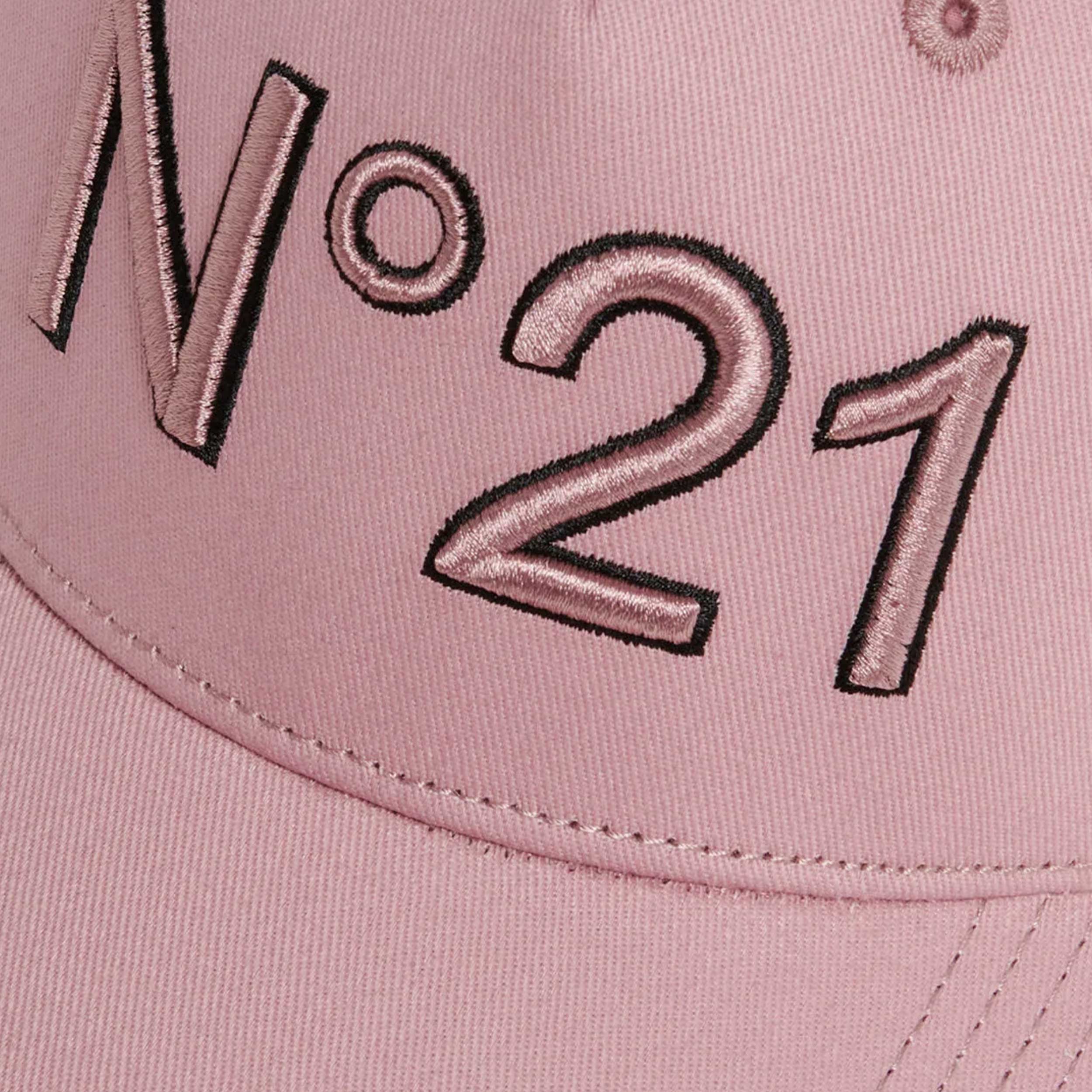 Cappello Rosa da Baseball in Gabardina Firmato N 21