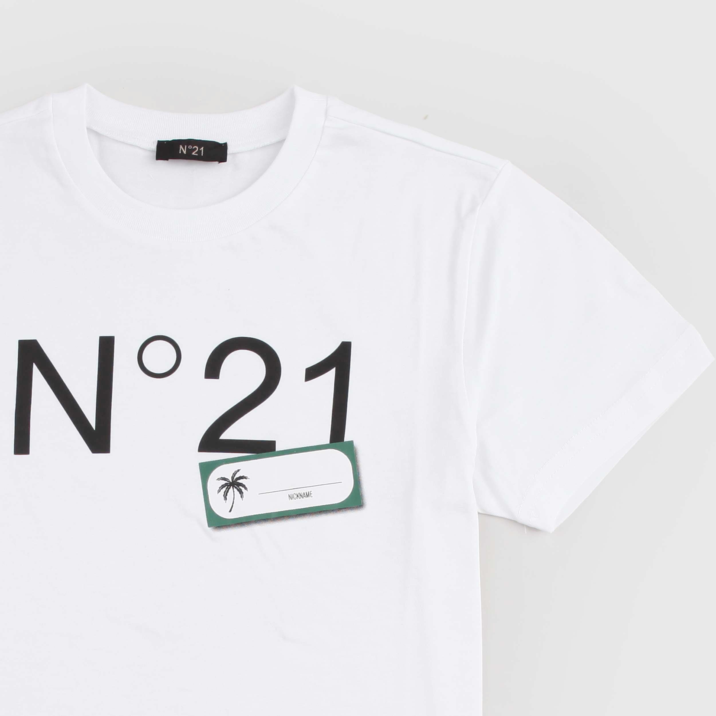 T-shirt Bianca Con Logo Stampa Sul Davanti Firmata N.21