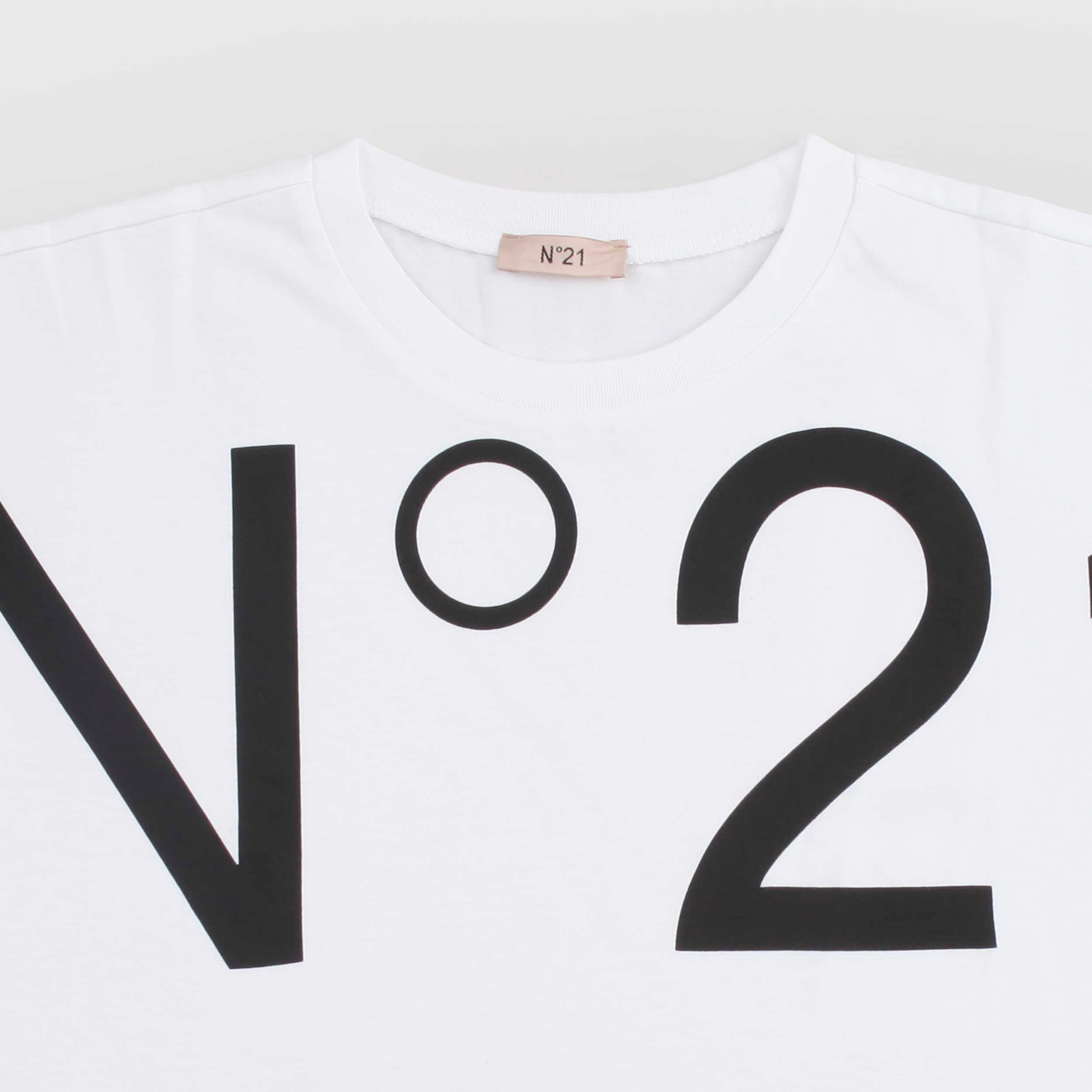 T-shirt Bianca Con Stampa Grafica Firmata N.21