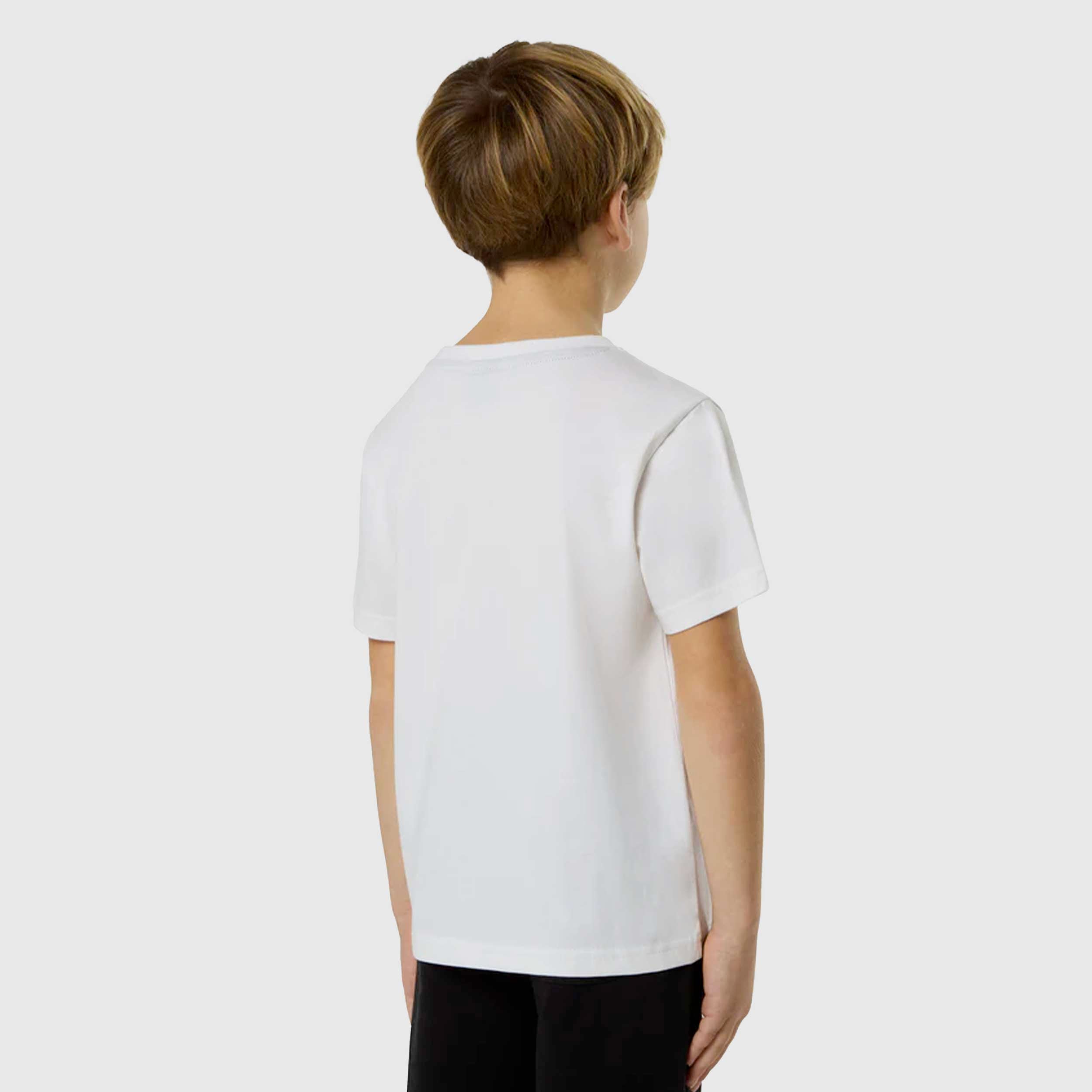 White T-shirt with iconic NORTH SAILS plaque