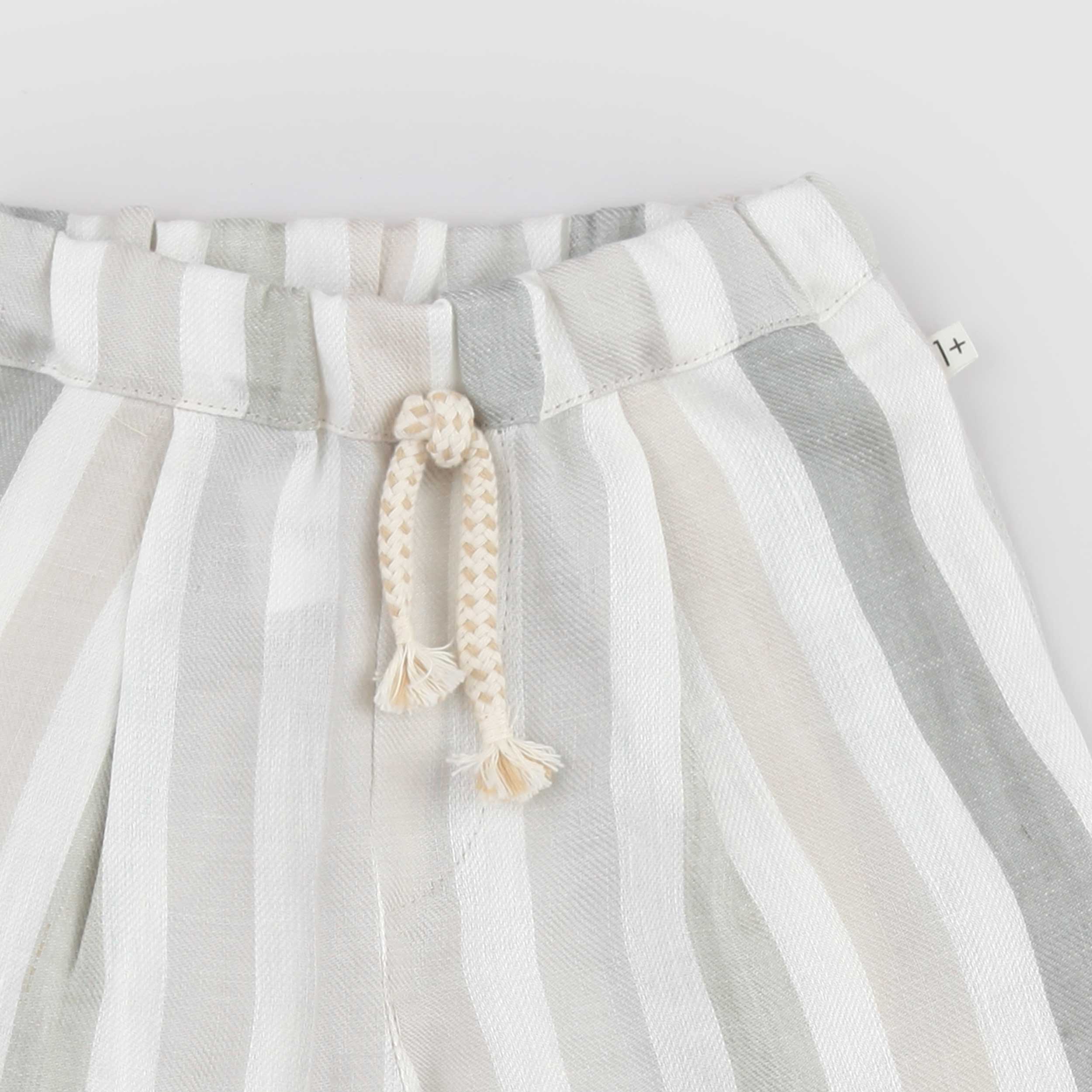 Bermuda Verde e Beige Firmato ONE MORE IN THE FAMILY