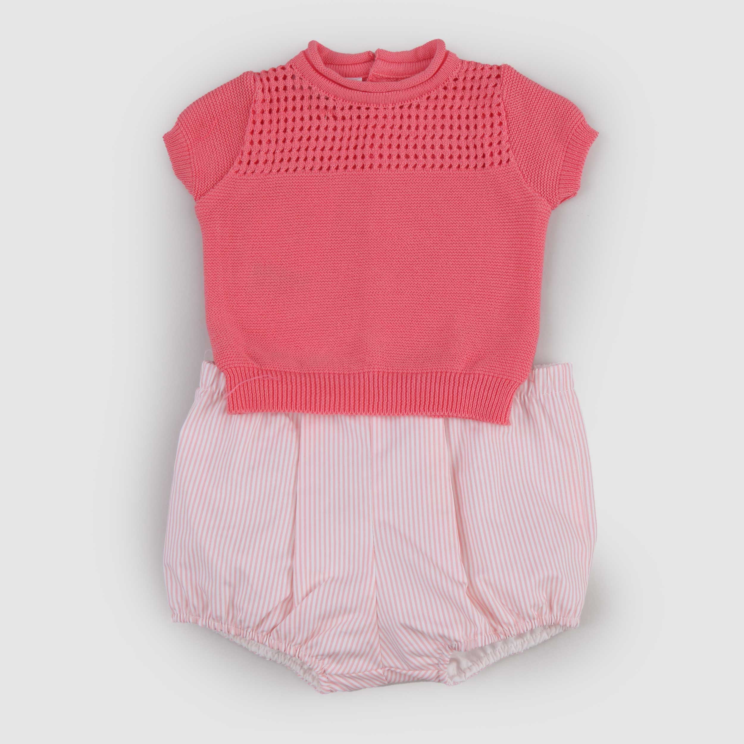 Coral-colored two-piece set by PECESA