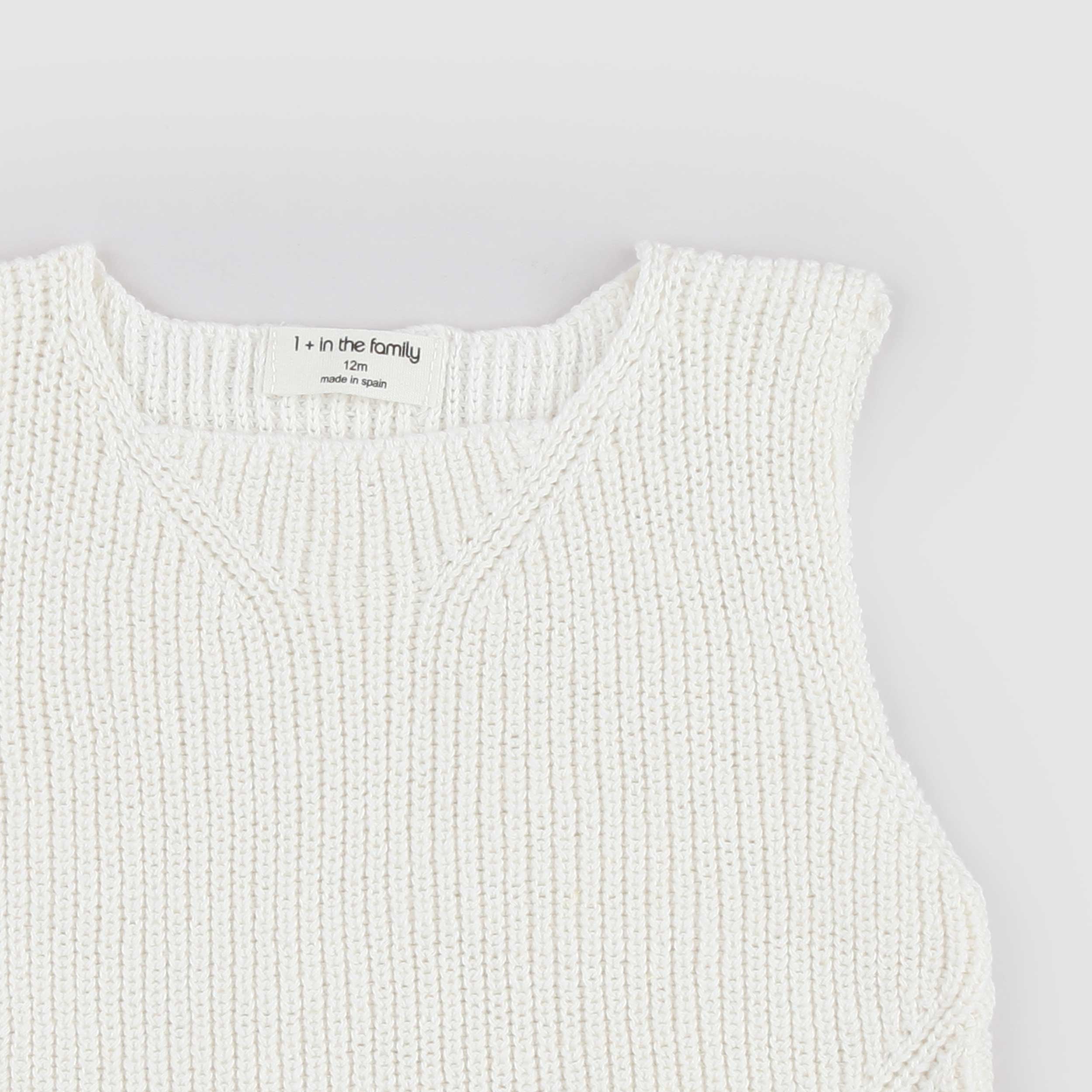 Gilet Latte Smanicato Firmato ONE MORE IN THE FAMILY