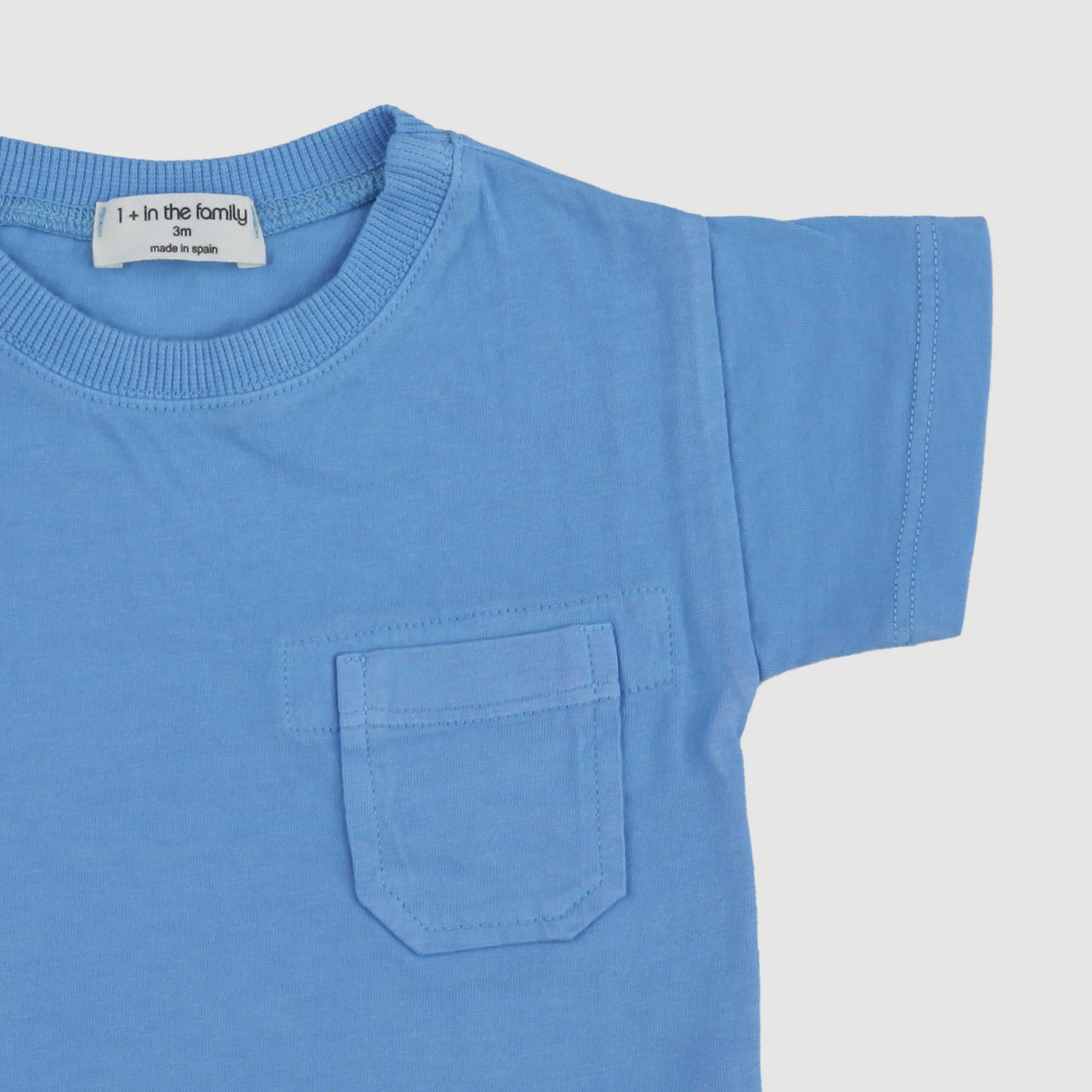 T-shirt Celeste con Taschino Firmata ONE MORE IN THE FAMILY