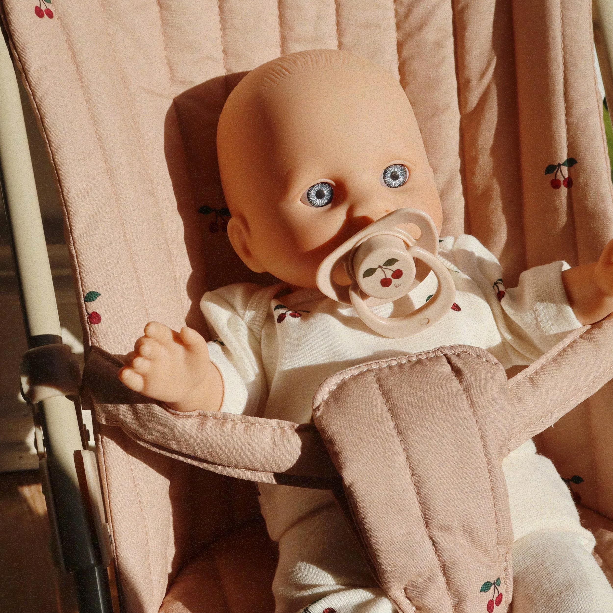 Passeggino Per Bambola Rosso Ciliegia Firmato KONGES SLOJD