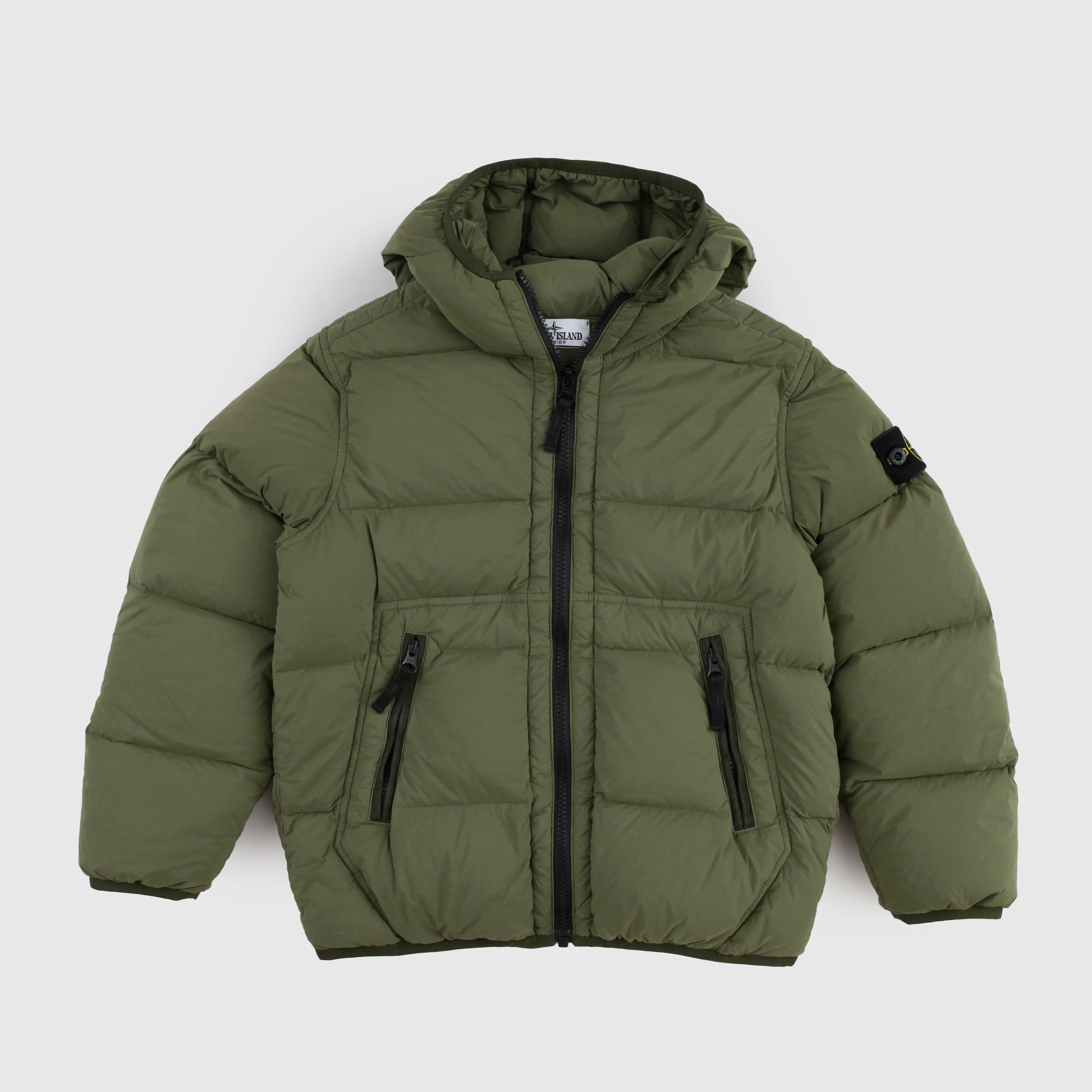 Giubbino Verde con Cappuccio e Targhetta in Rilievo By STONE ISLAND